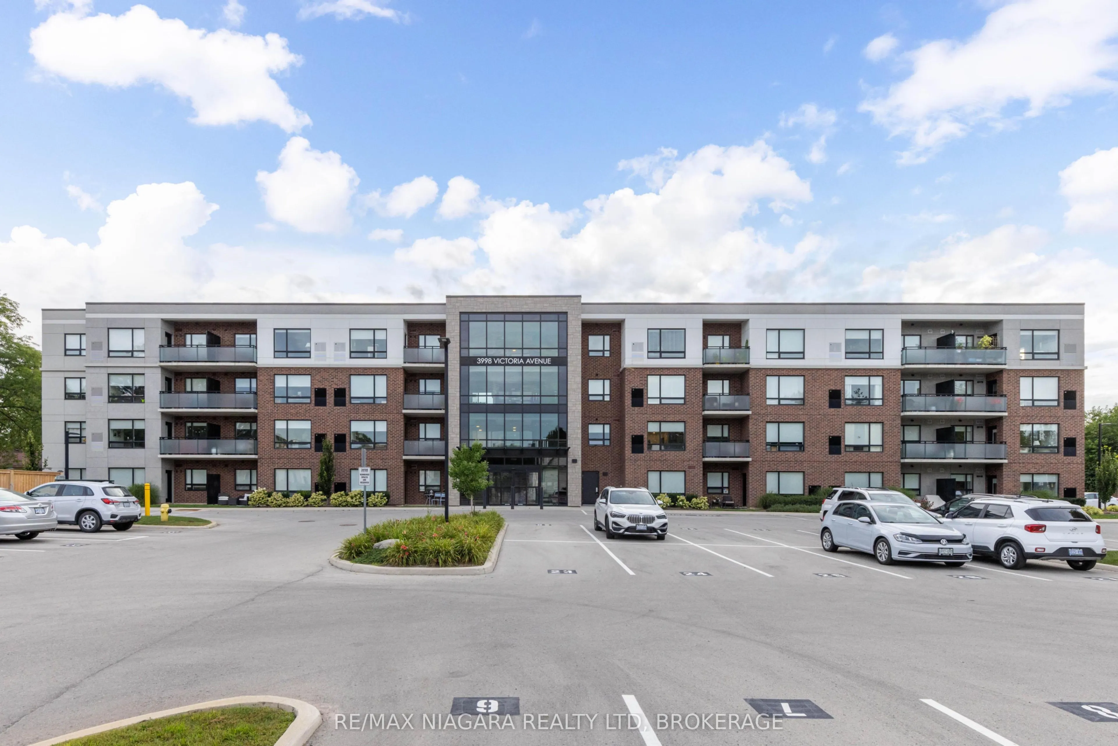 3998 Victoria Avenue #101