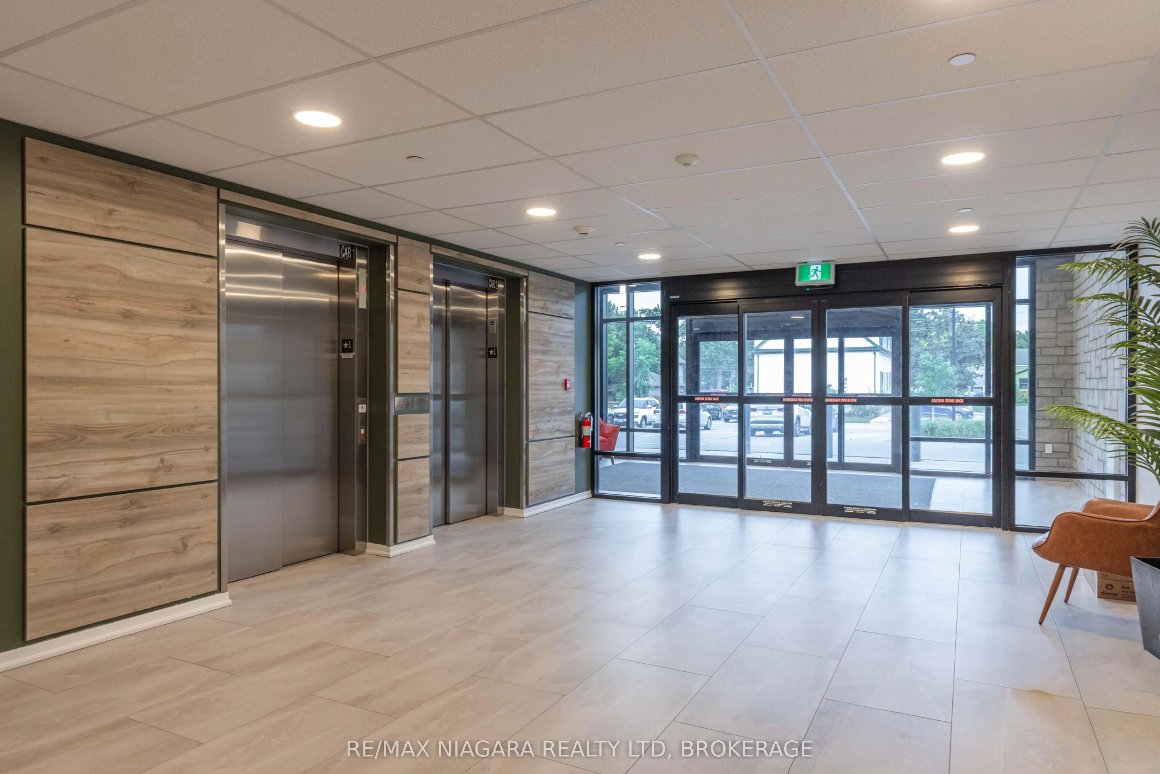 3998 Victoria Avenue #101