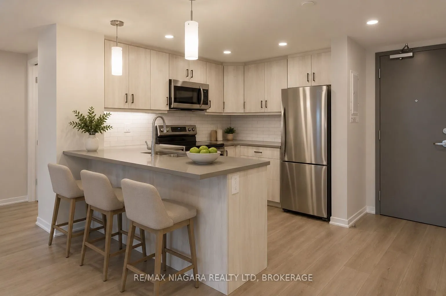 3998 Victoria Avenue #101