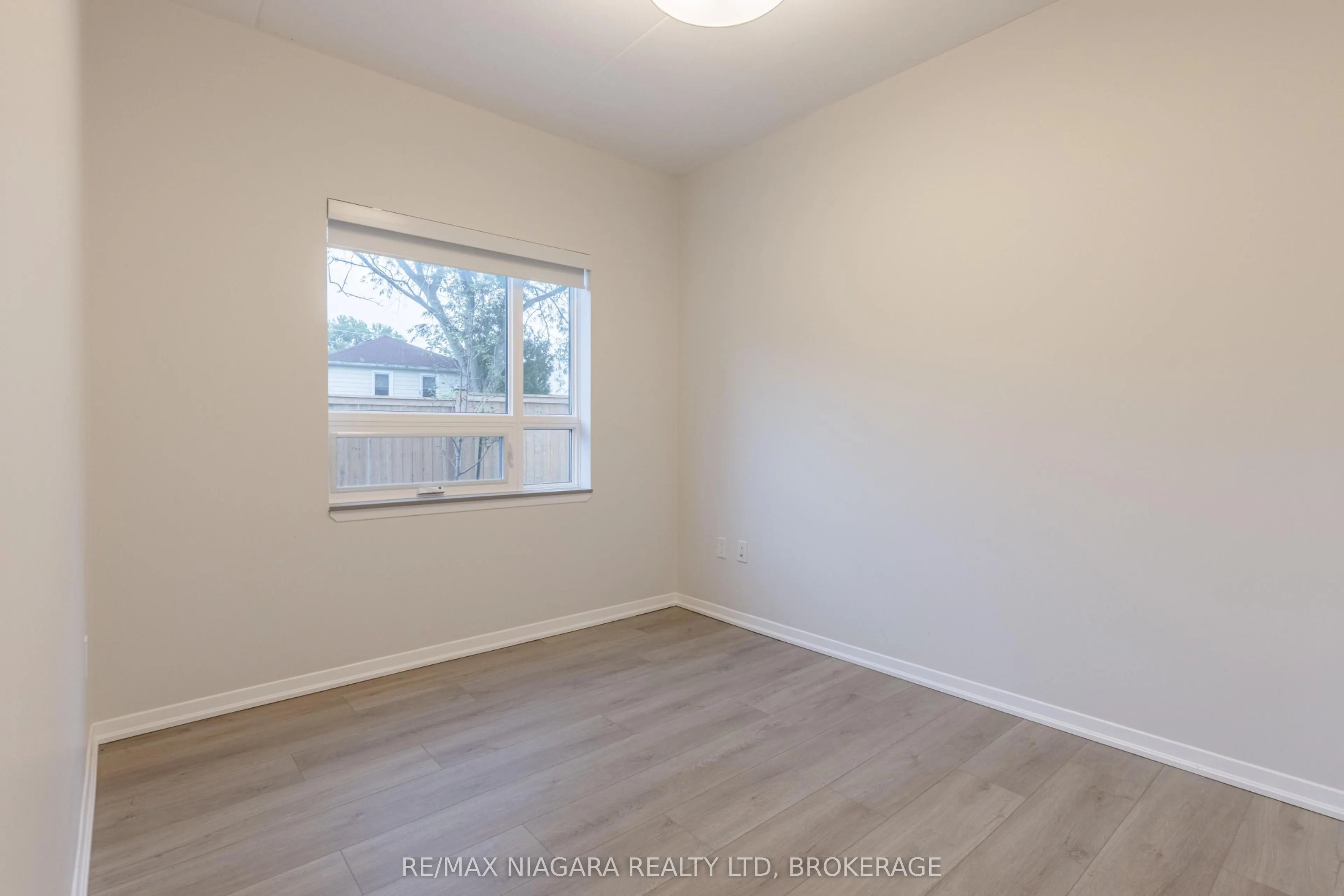 3998 Victoria Avenue #101