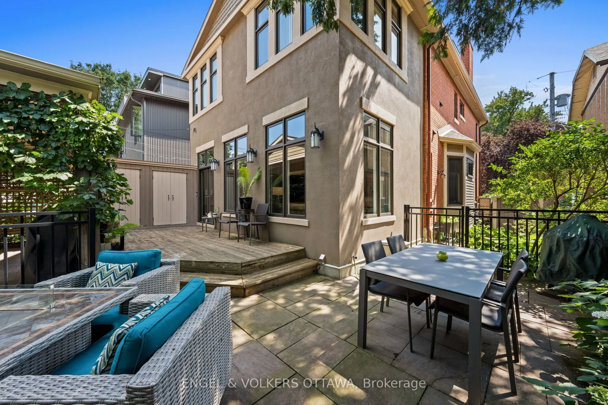 17 Oakland Avenue