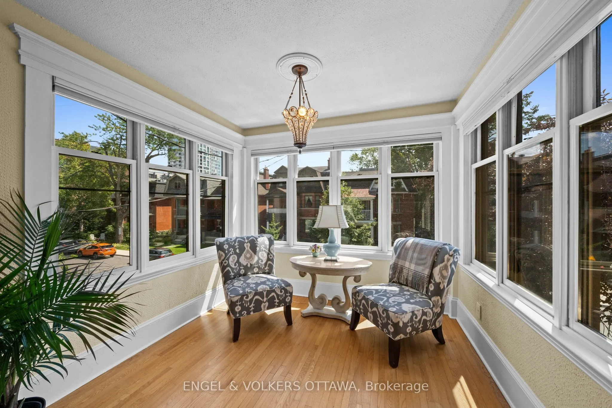 17 Oakland Avenue