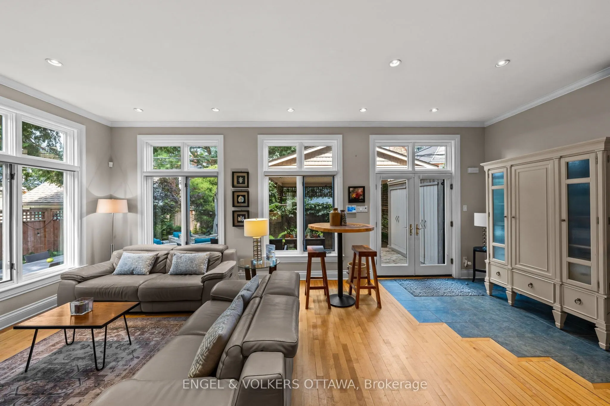 17 Oakland Avenue