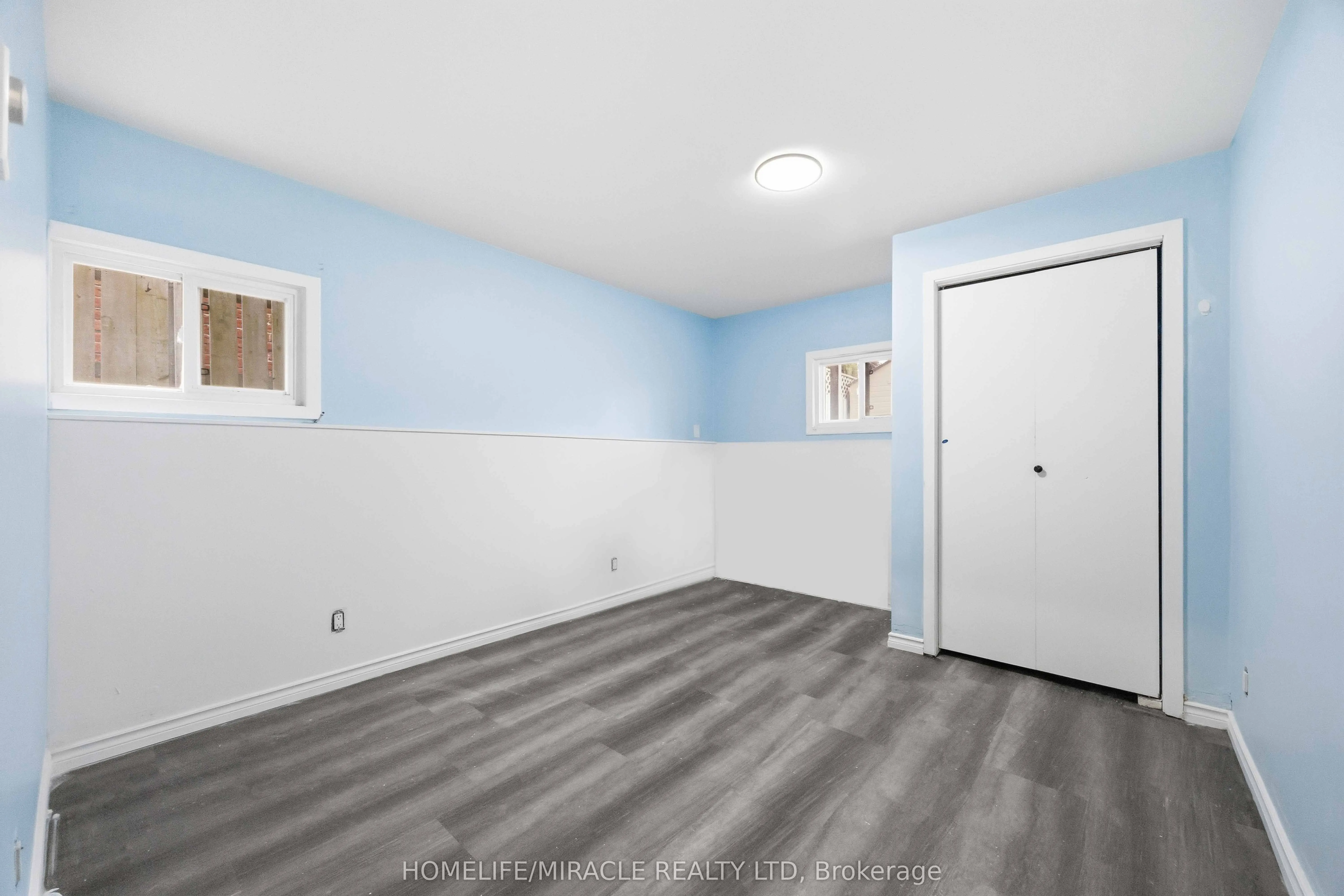 839 Mountain Ash Road