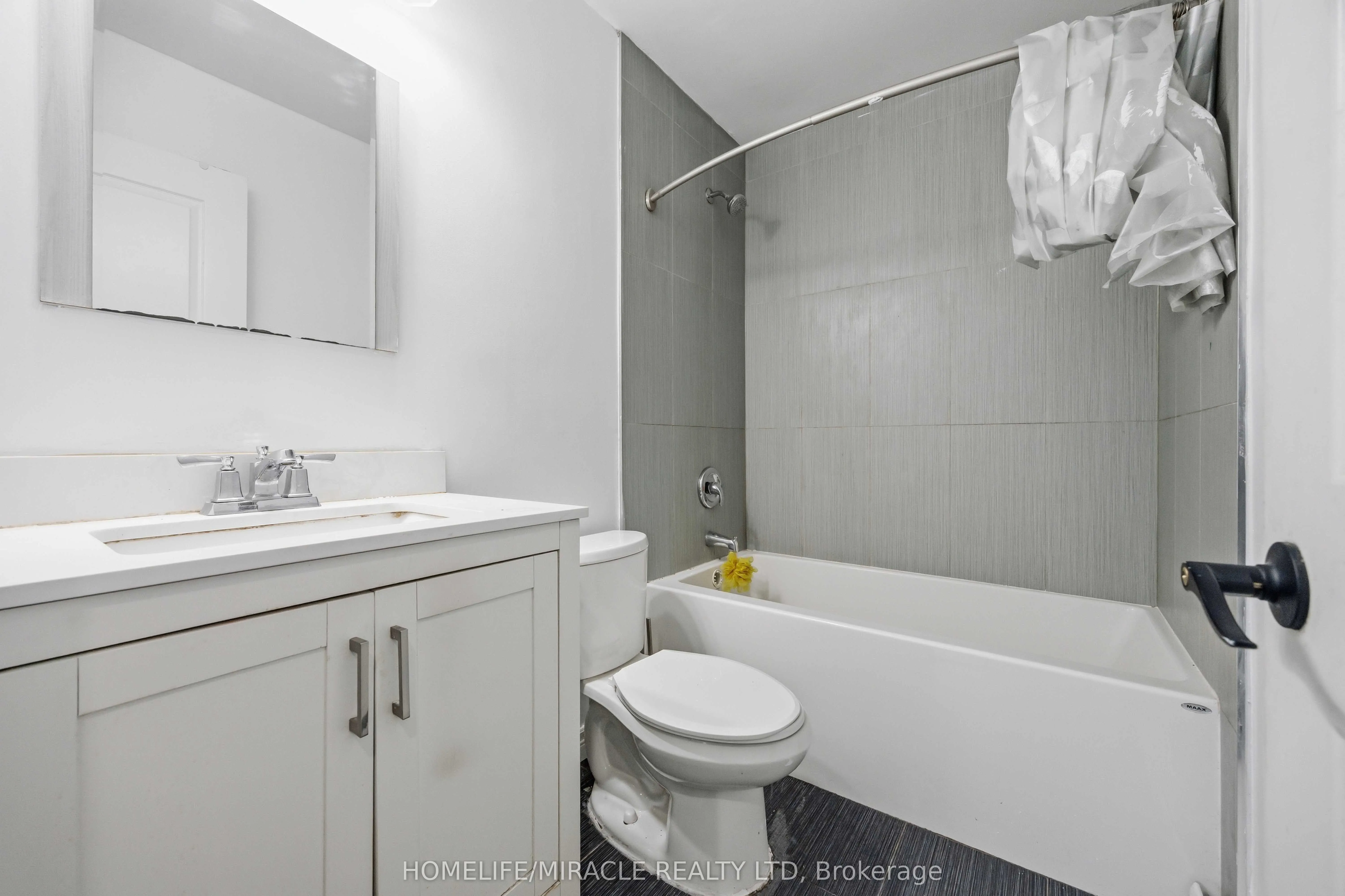 839 Mountain Ash Road