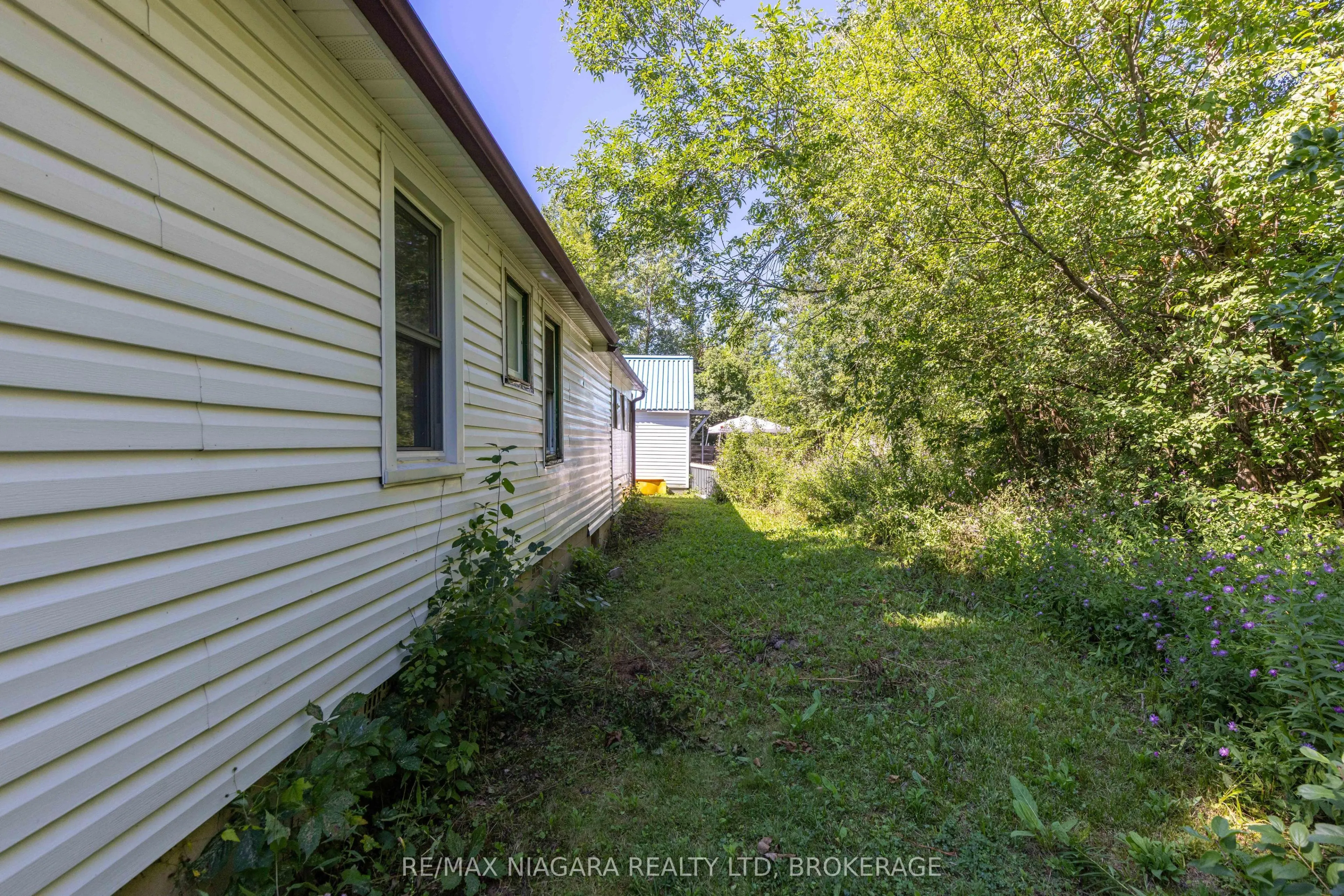 30 A Avenue