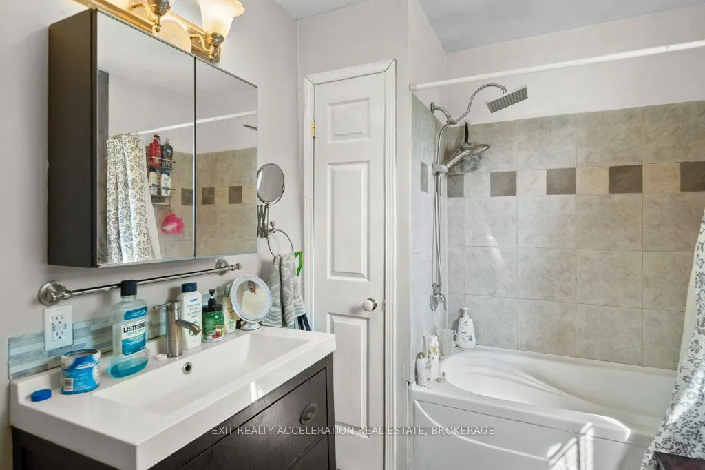 1273 Centreville Road