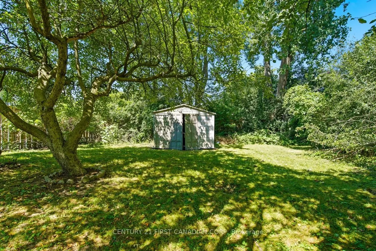 17 Edgemere Crescent