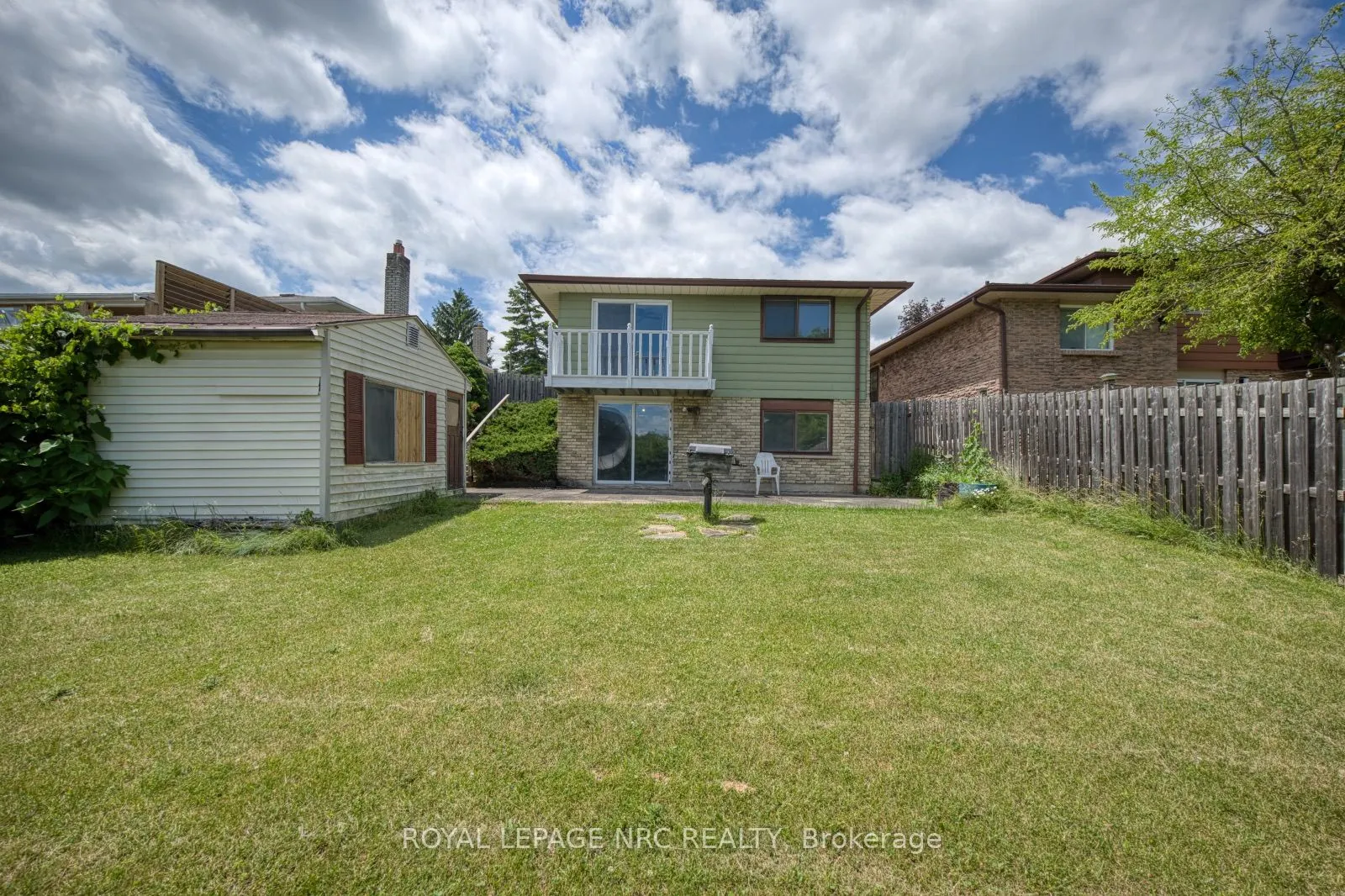 105 Hillview Road