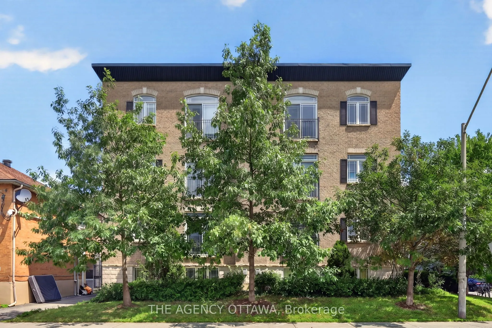 711 Churchill Avenue N #203