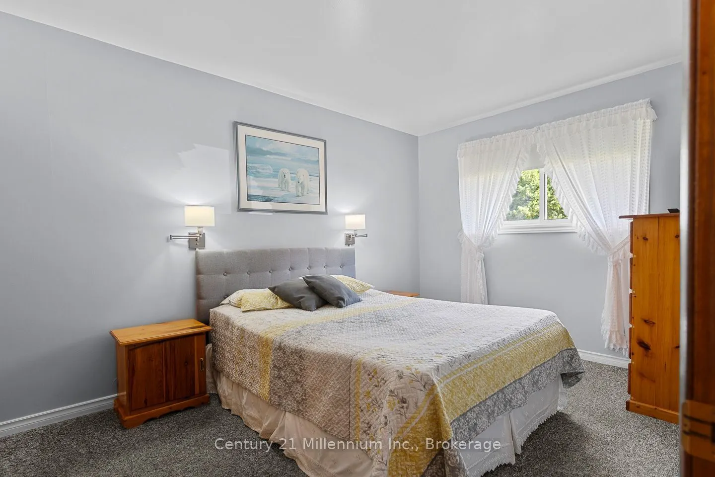 148 7th Avenue E