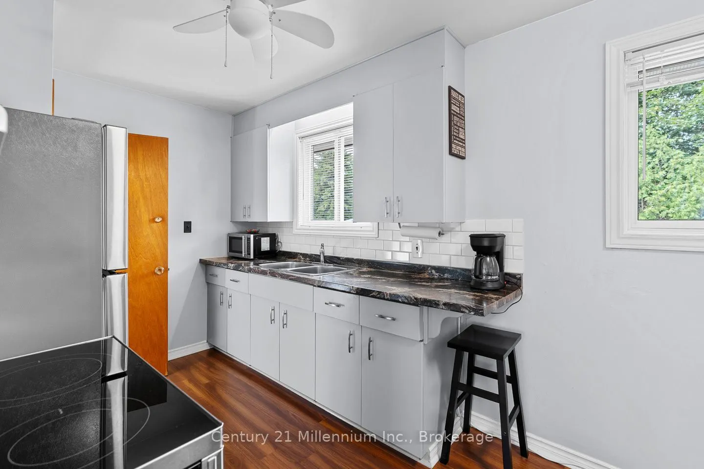 148 7th Avenue E