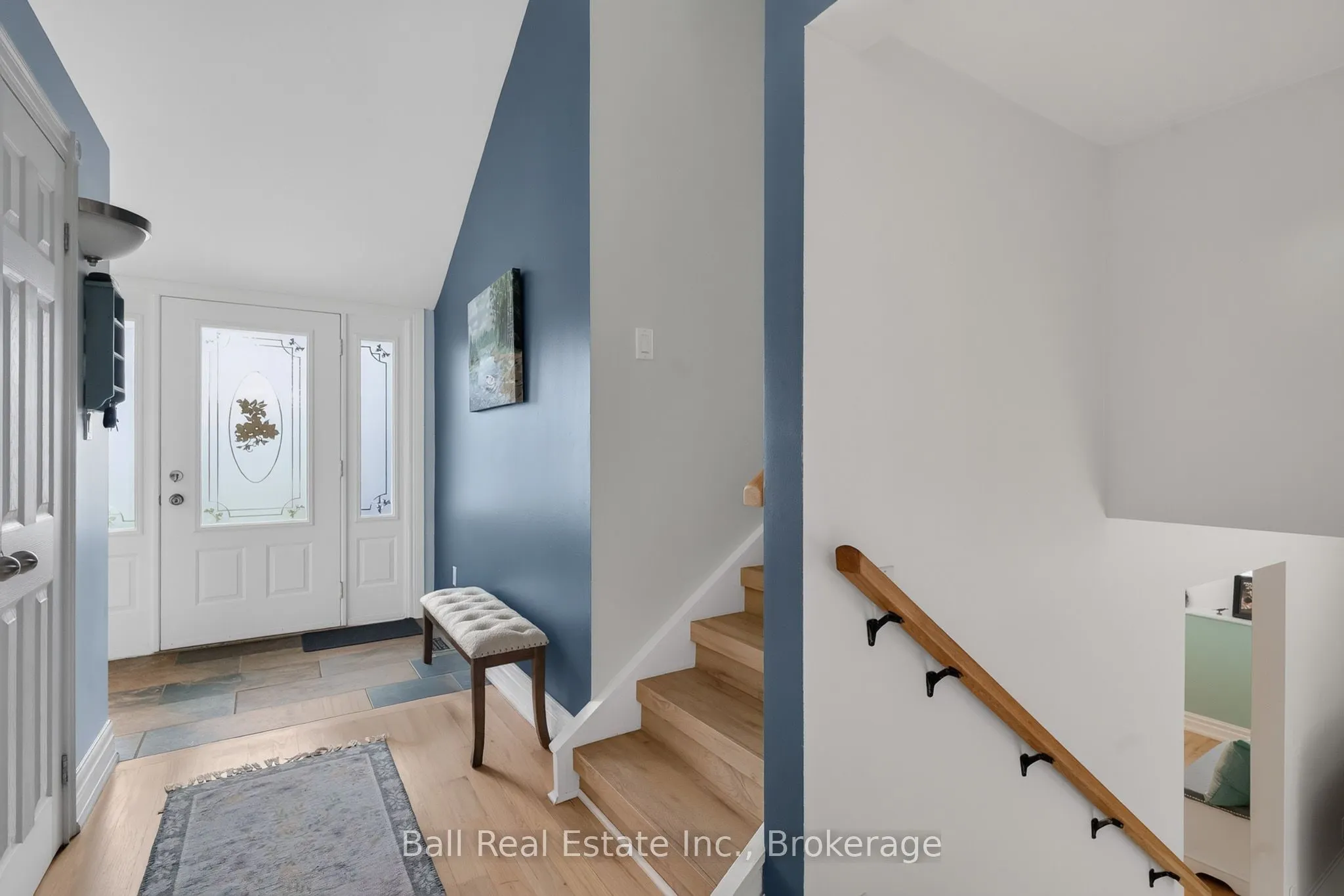 118 Echo Bay Road E
