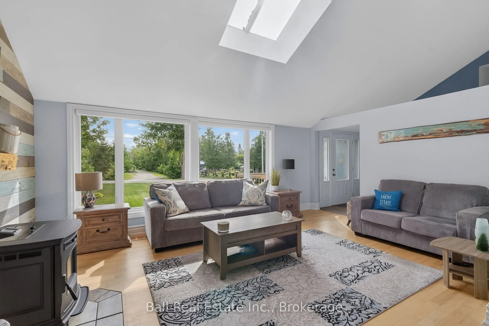 118 Echo Bay Road E