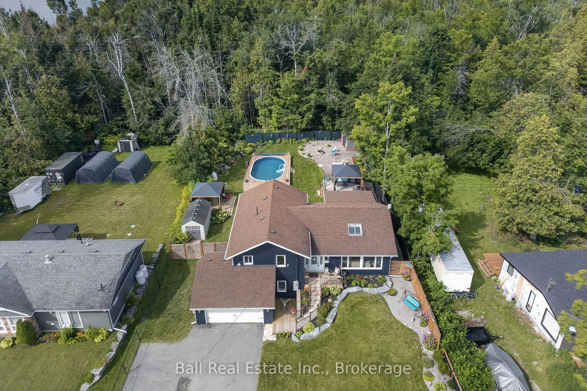 118 Echo Bay Road E