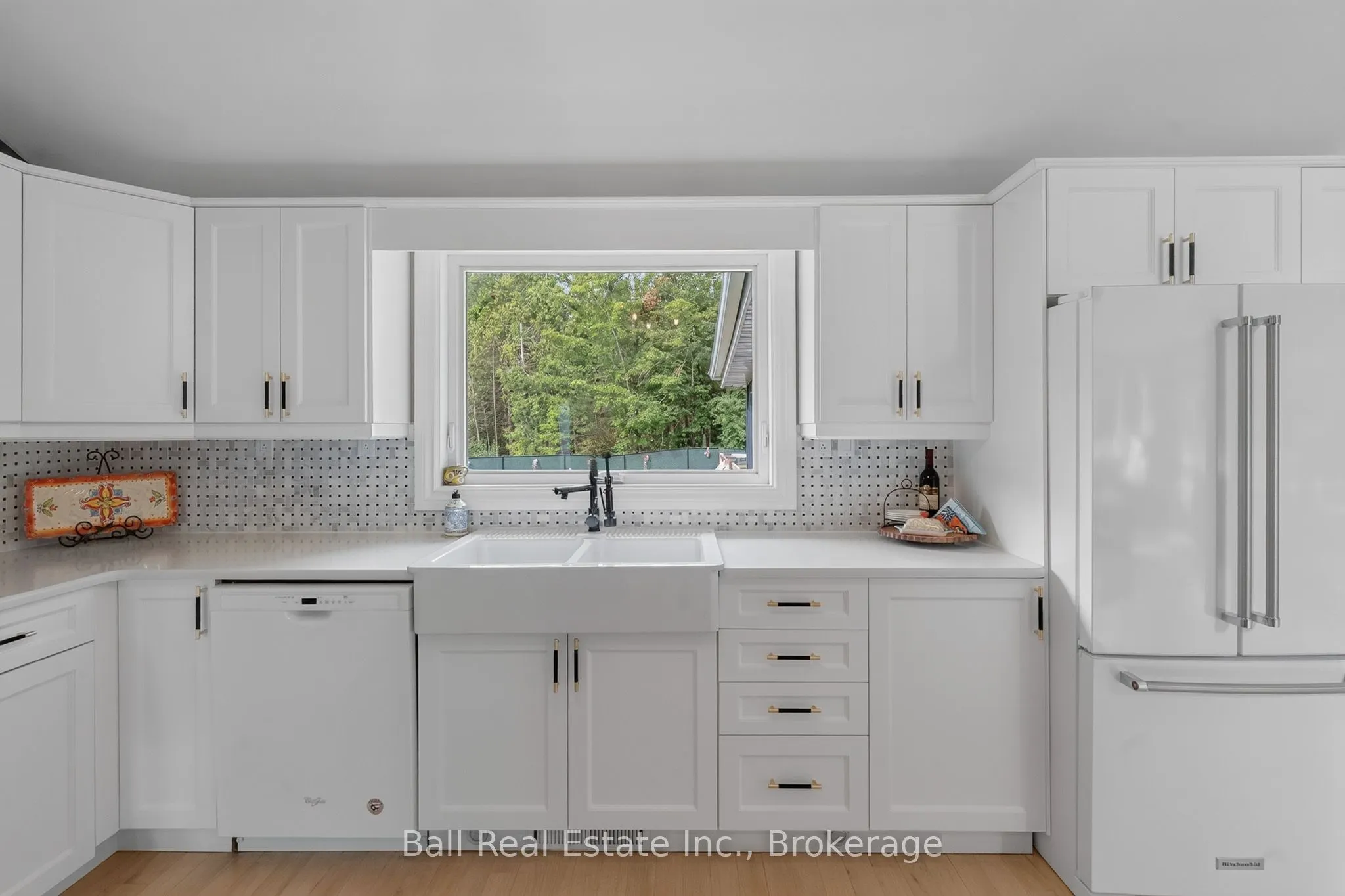 118 Echo Bay Road E