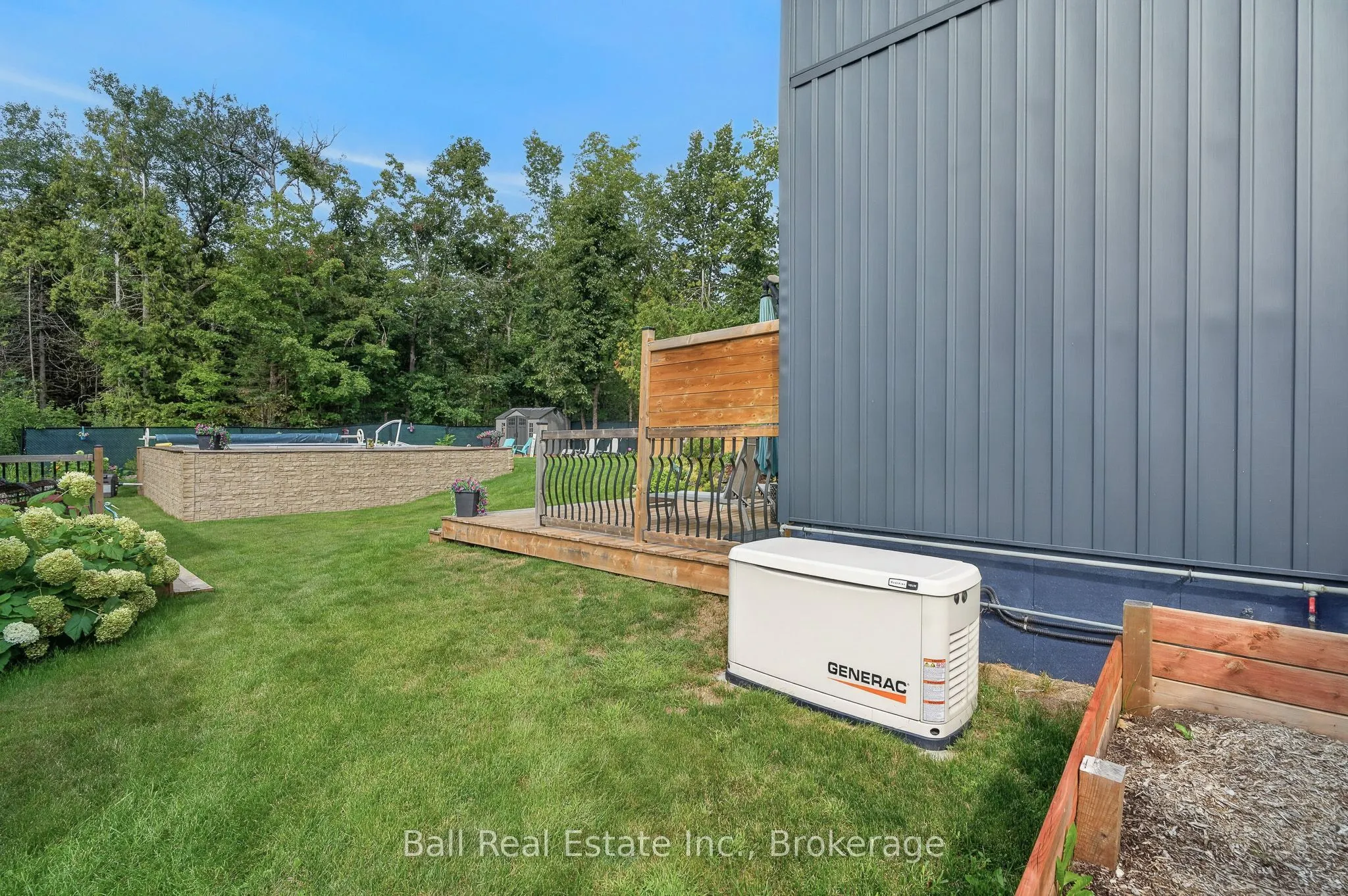 118 Echo Bay Road E
