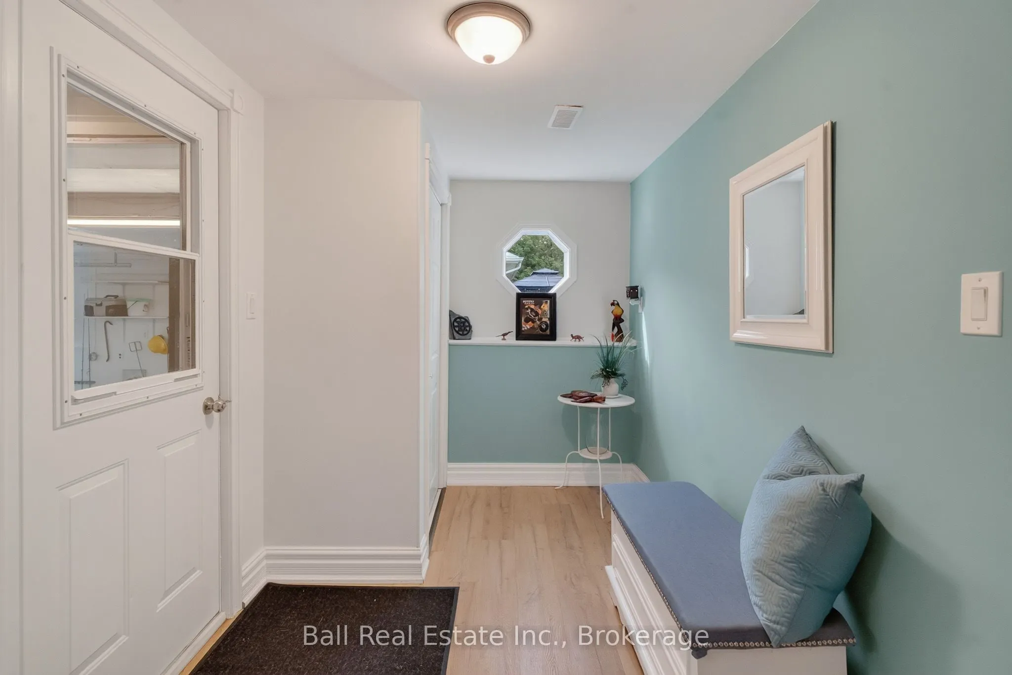 118 Echo Bay Road E