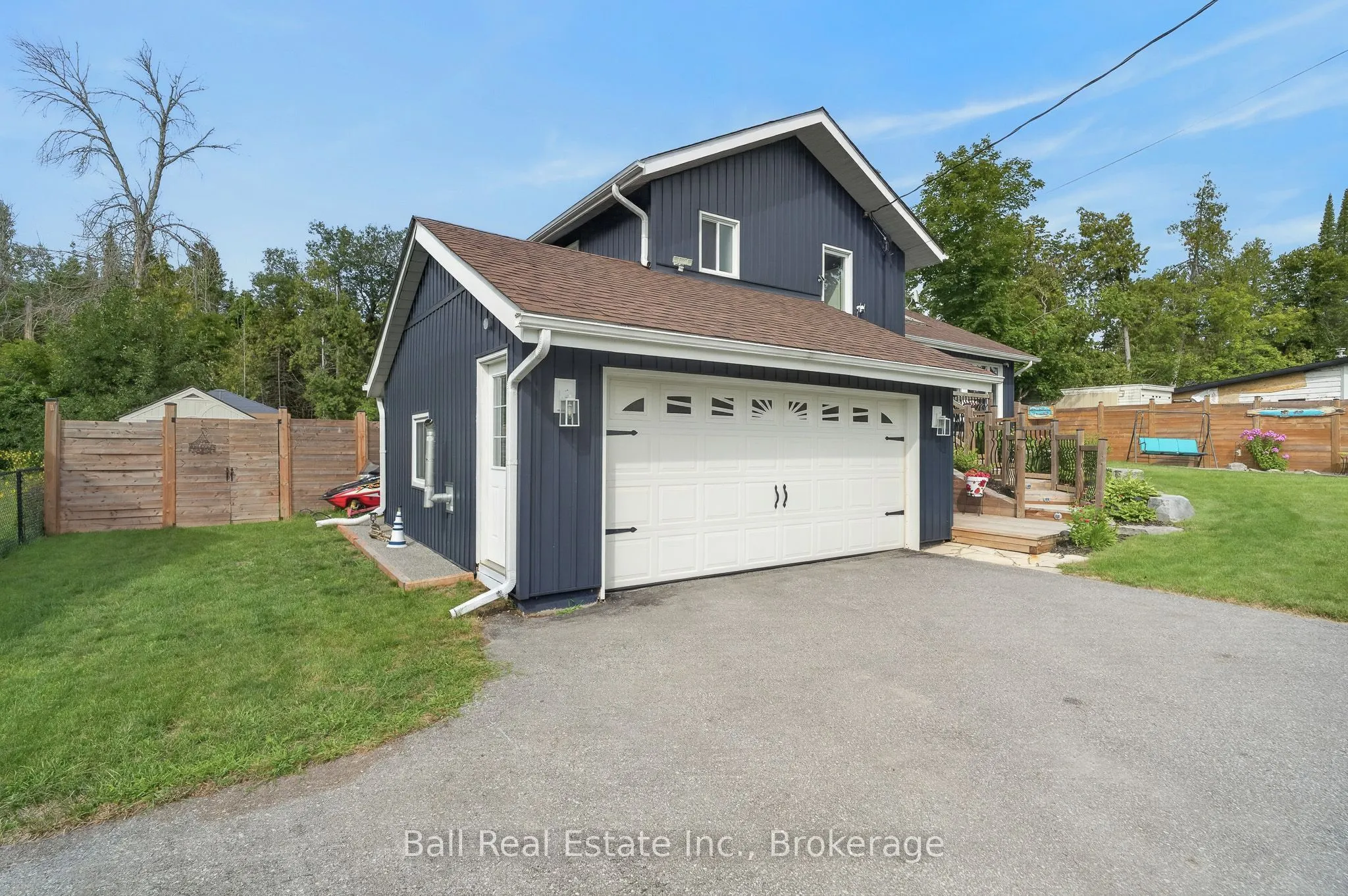 118 Echo Bay Road E