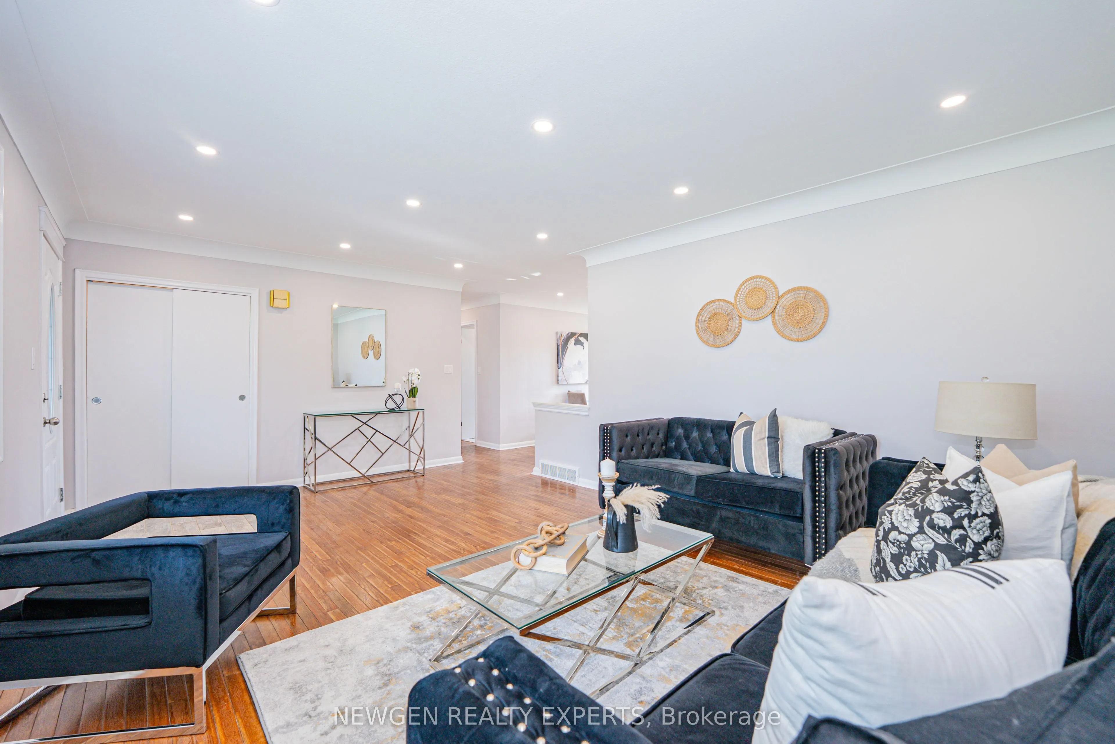 4443 Dorchester Road