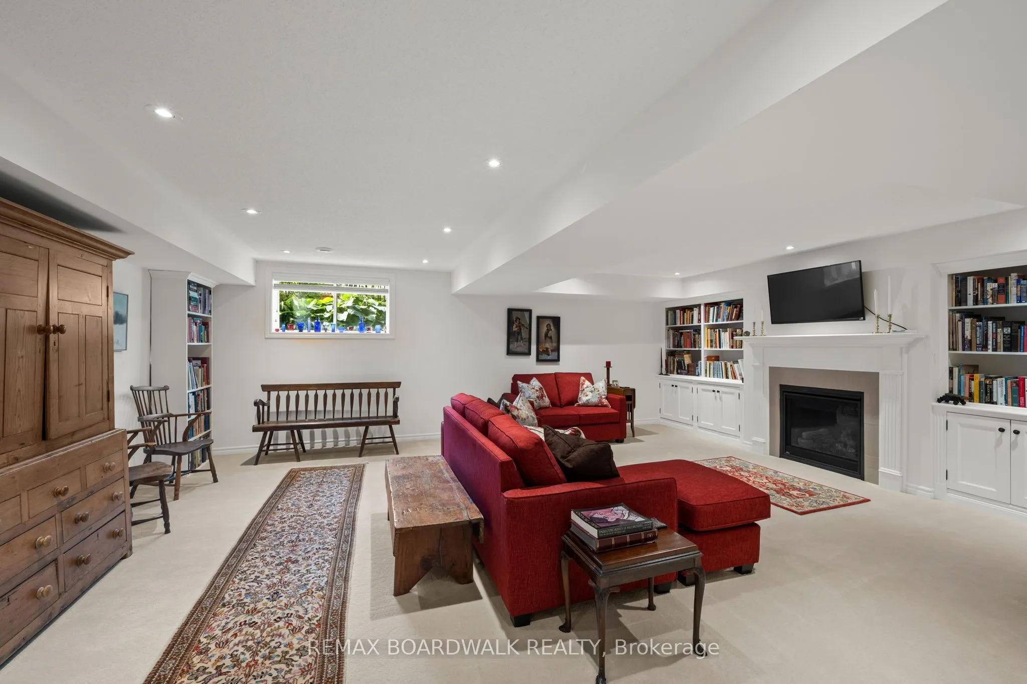 147 Oxford Street W