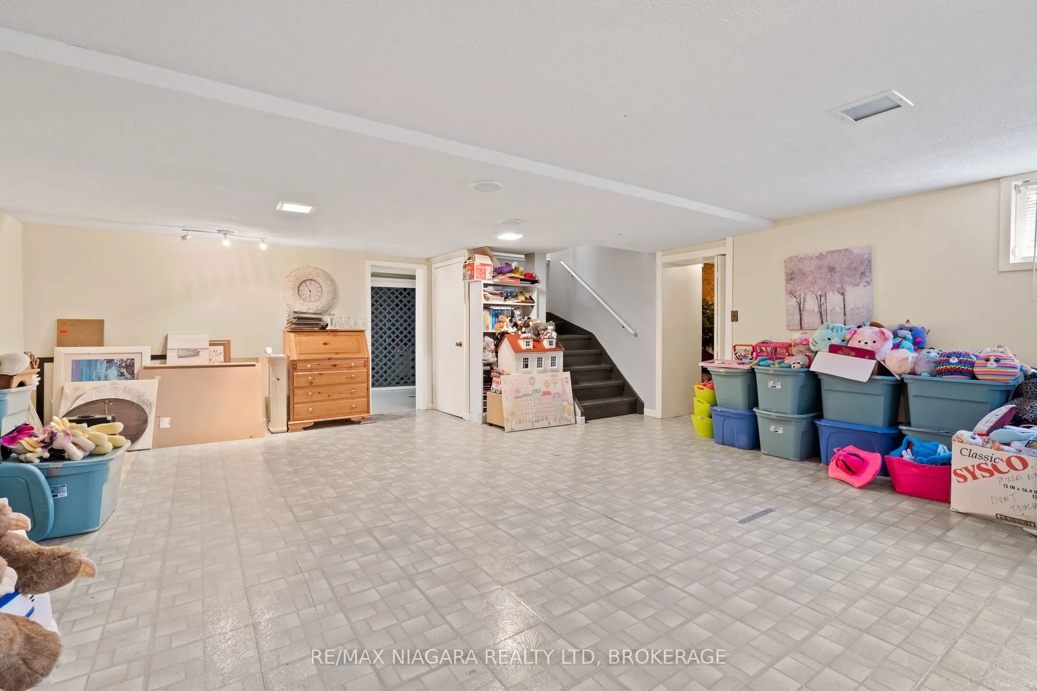 17 Walnut Street