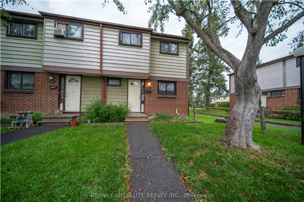 16 A Knollsbrook Drive #A
