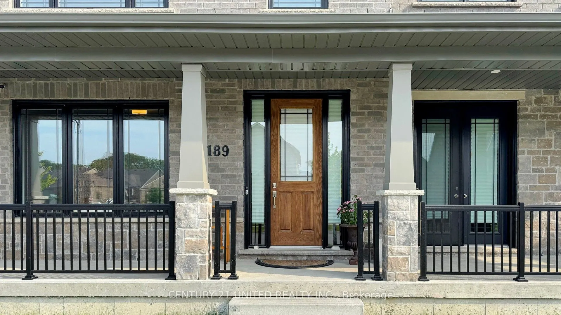 189 Strachan Street