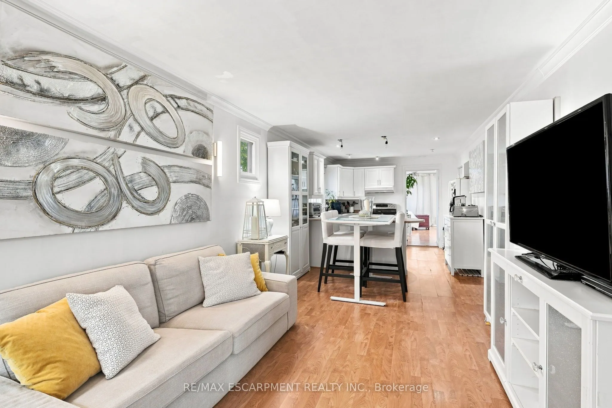 328 Woodward Avenue