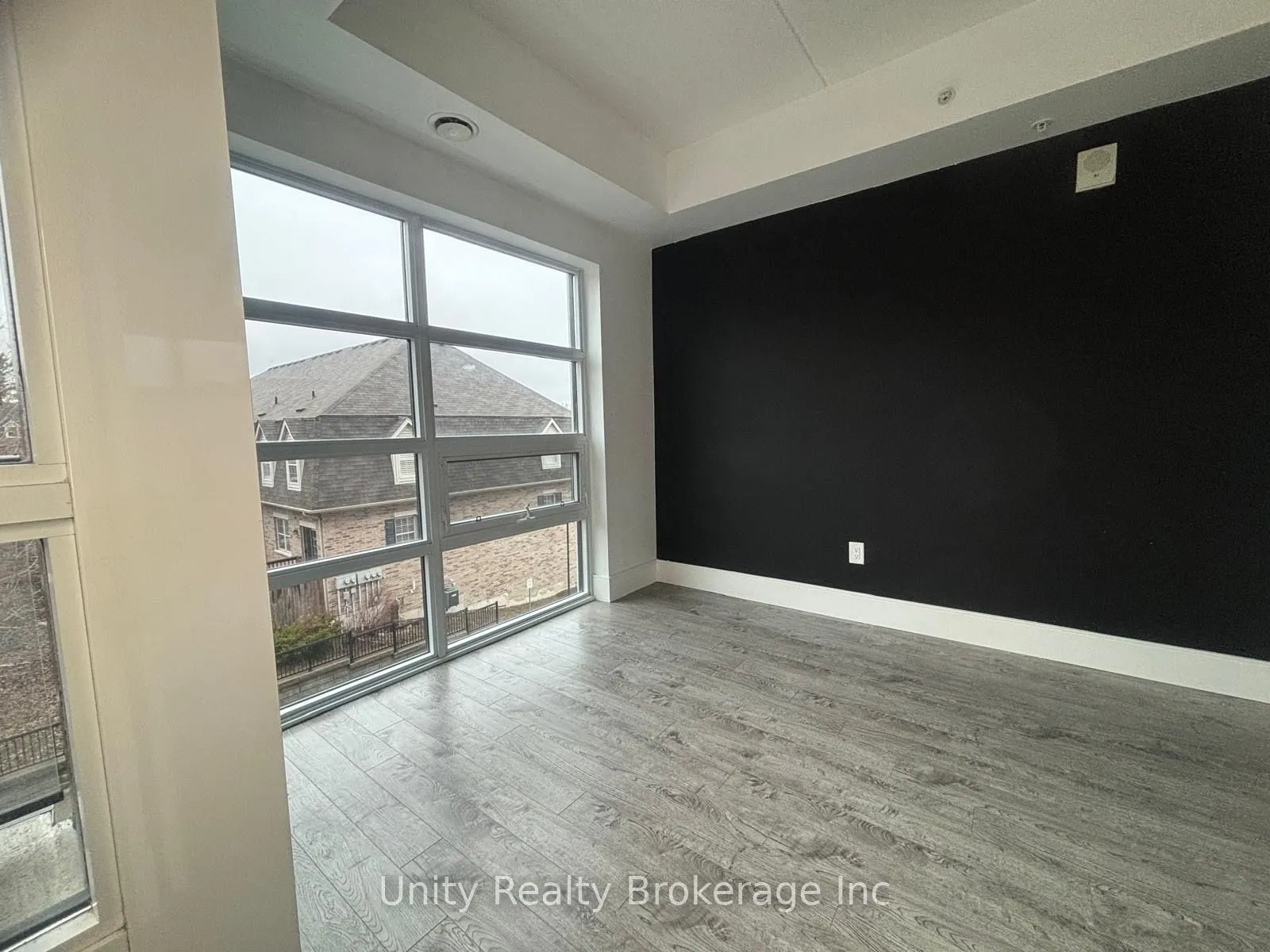 15 Prince Albert Boulevard #312