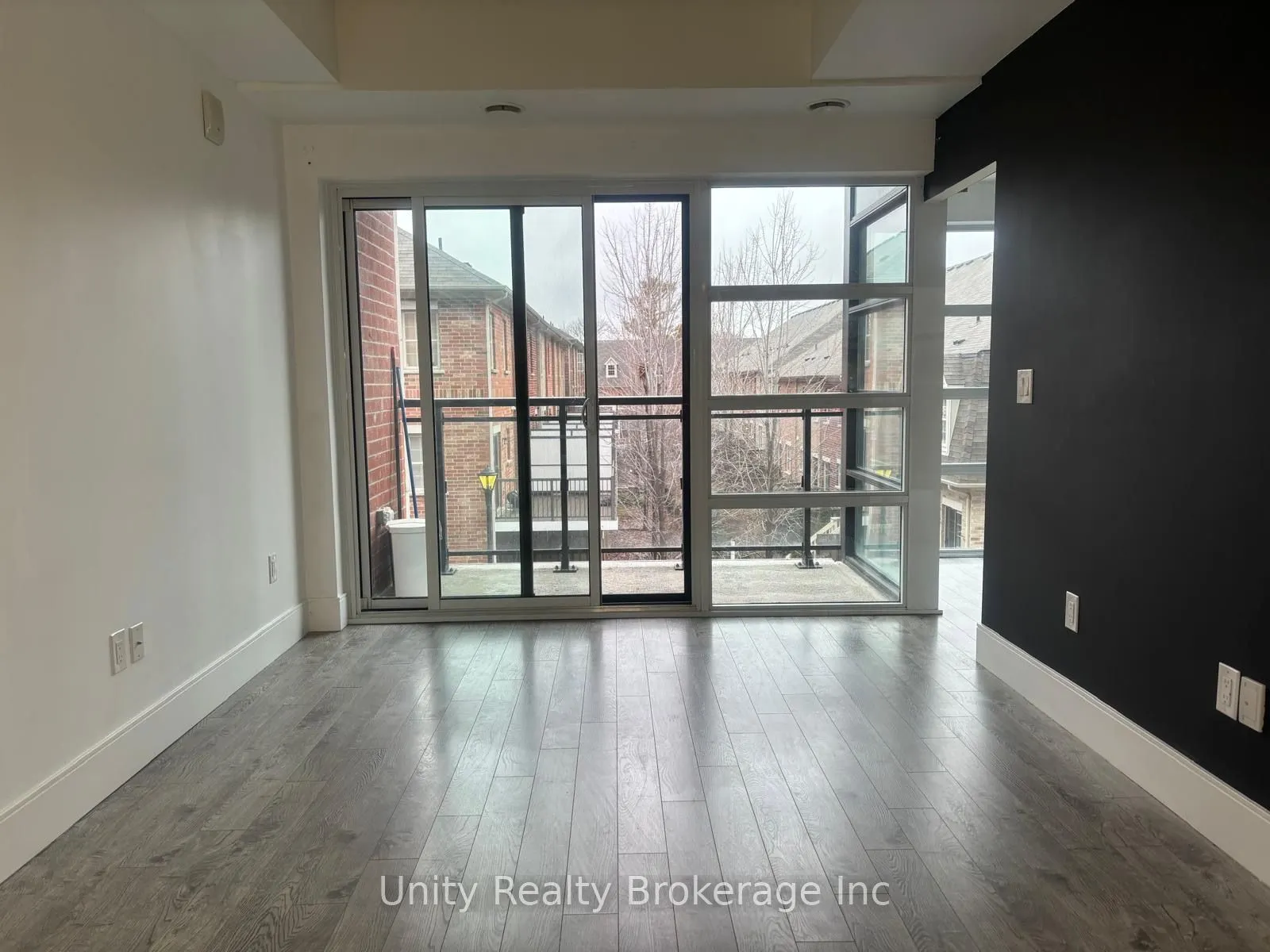 15 Prince Albert Boulevard #312