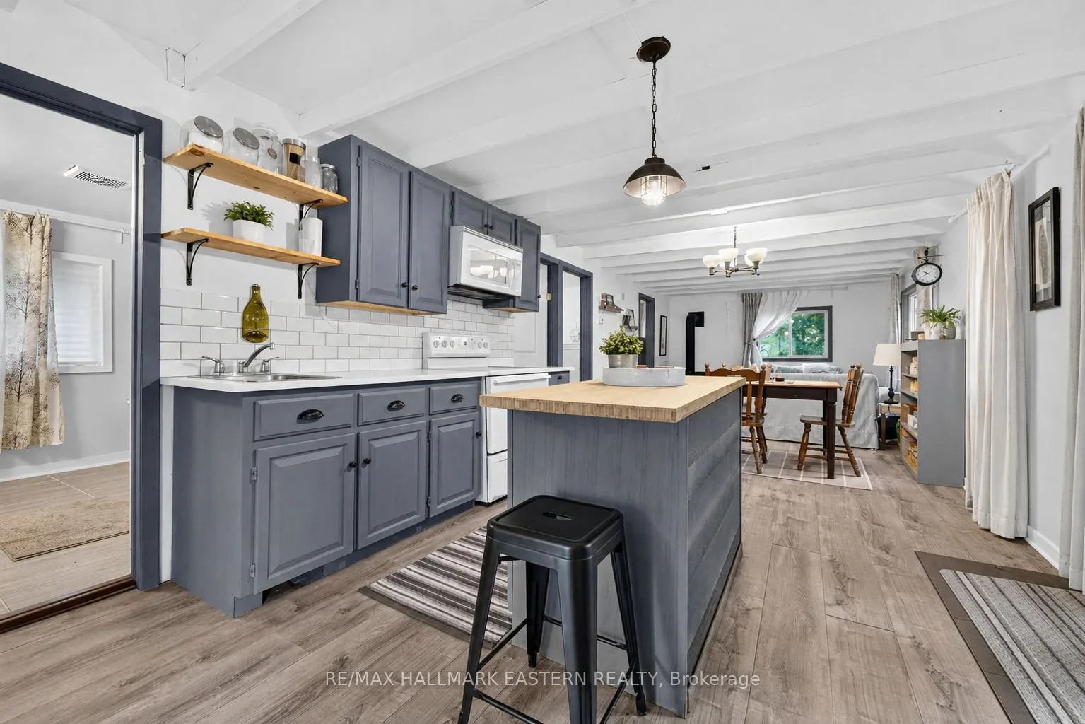 422 Island View Road #9