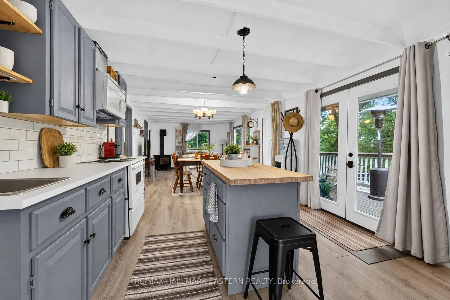 422 Island View Road #9