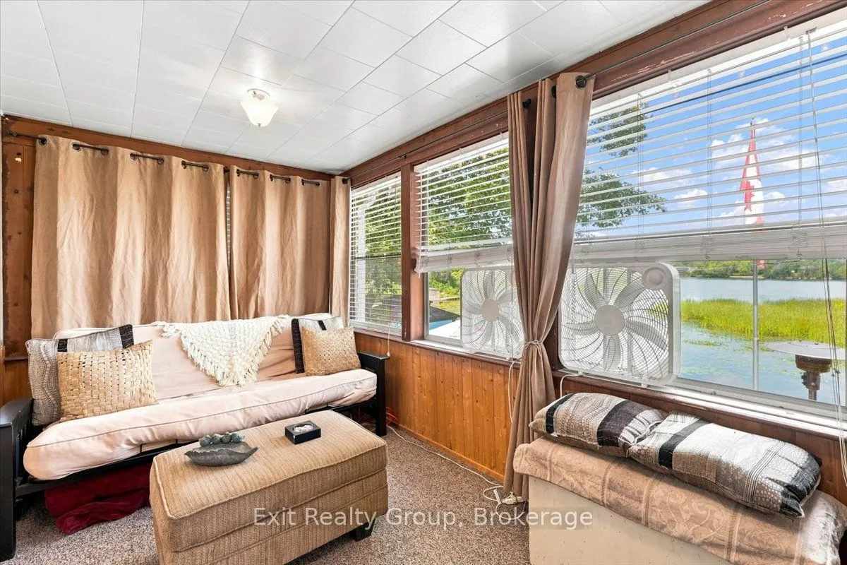 82 Canal Road