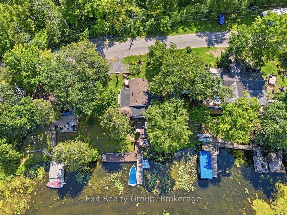 82 Canal Road
