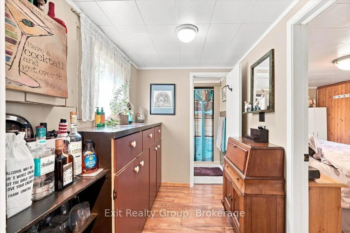 82 Canal Road