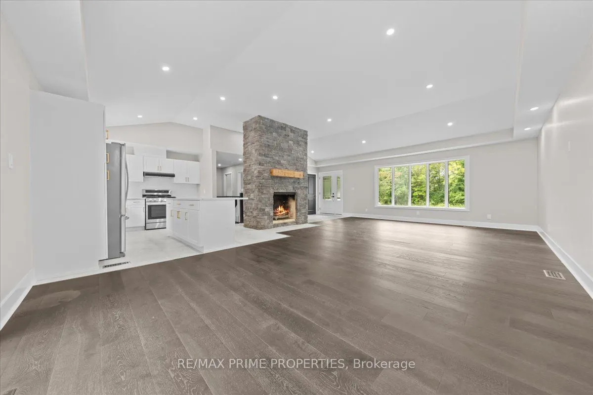 6636 Marina Drive