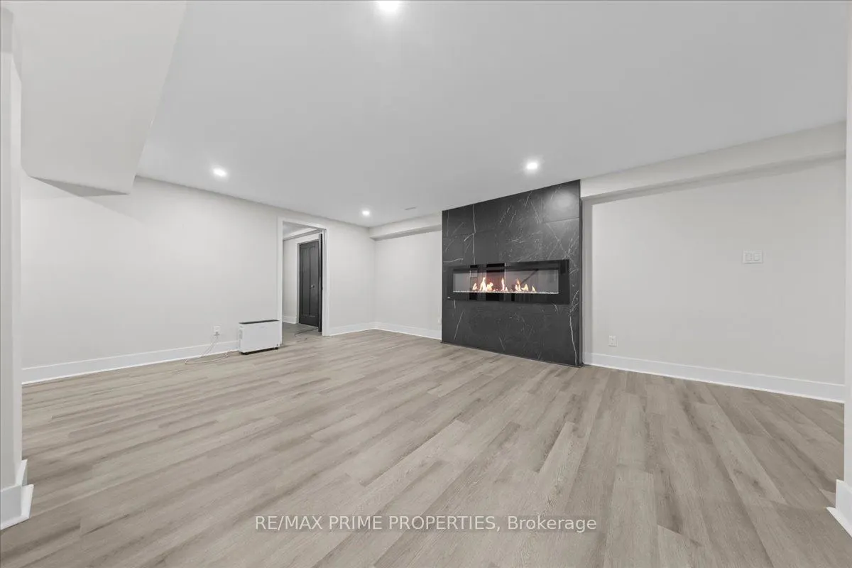 6636 Marina Drive