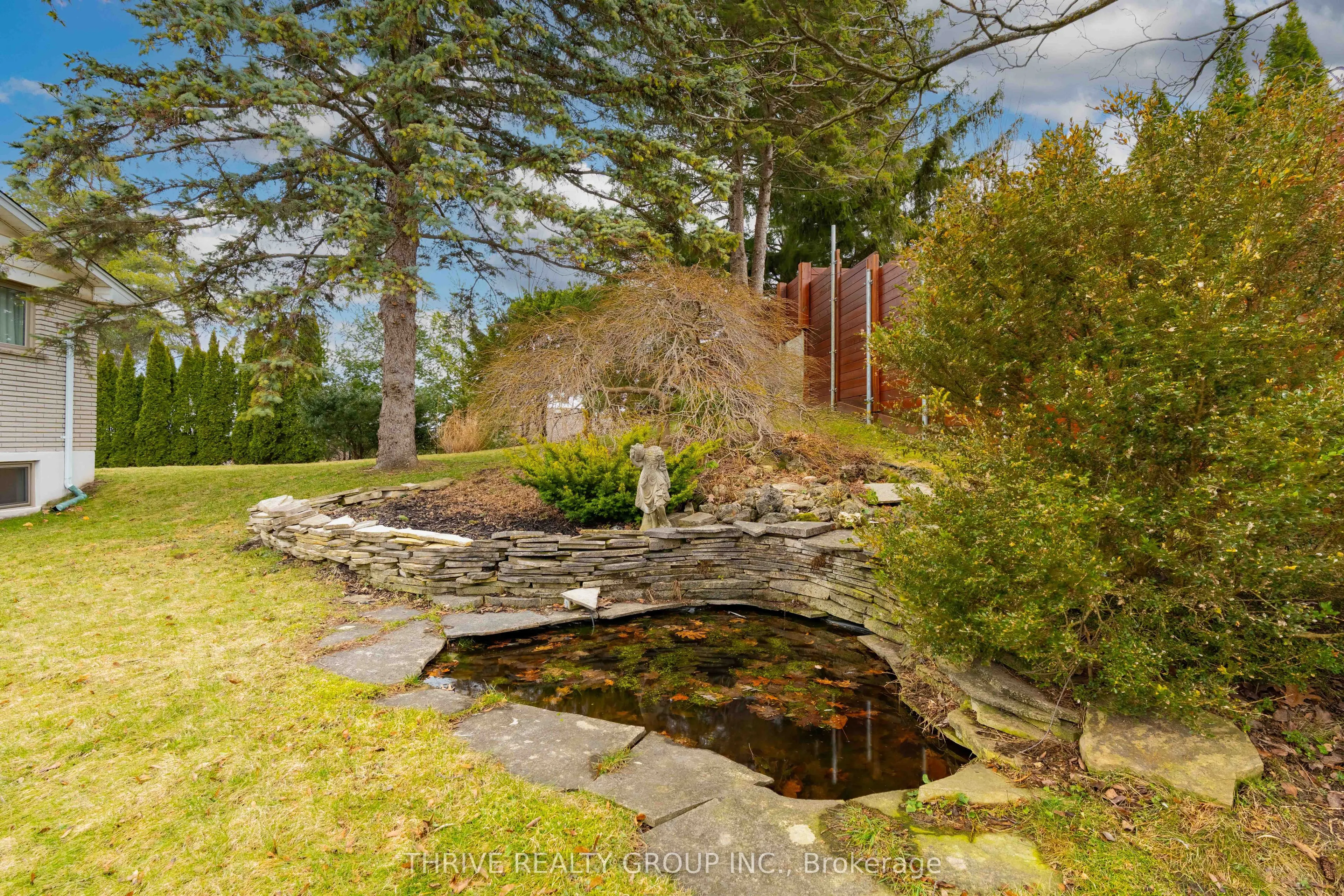688 Westmount Hill Drive