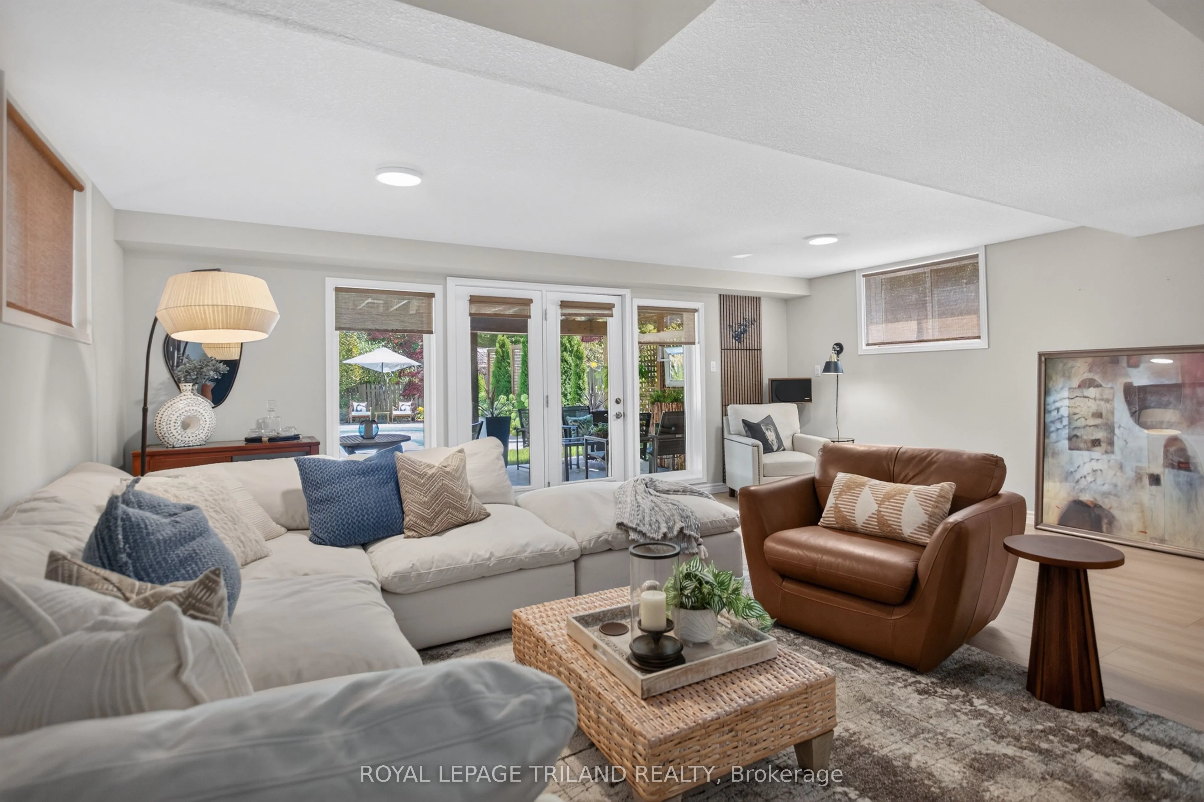 98 Rossmore Court