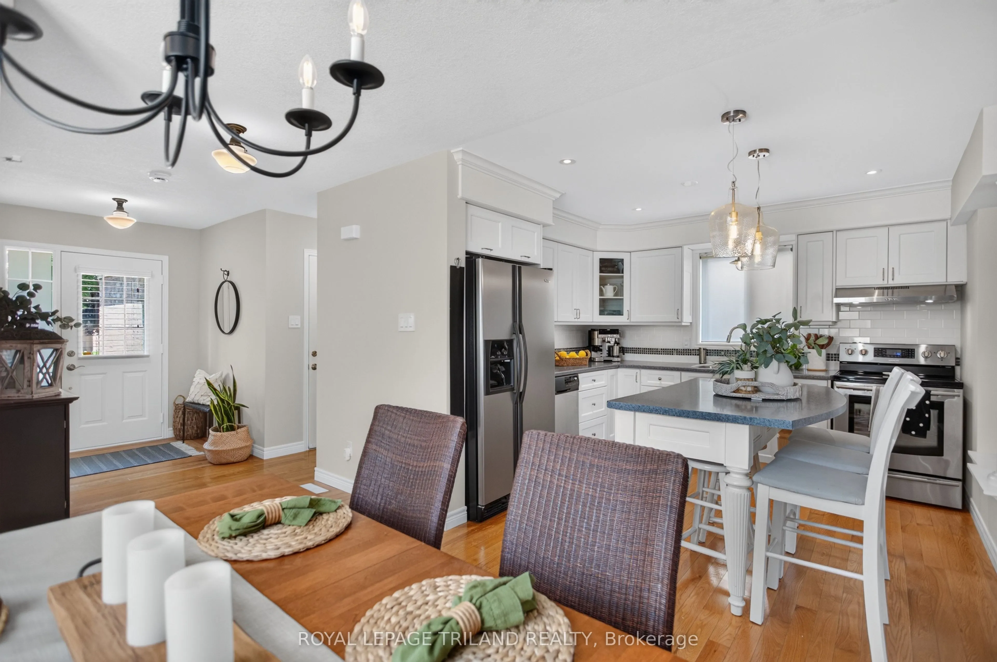 98 Rossmore Court