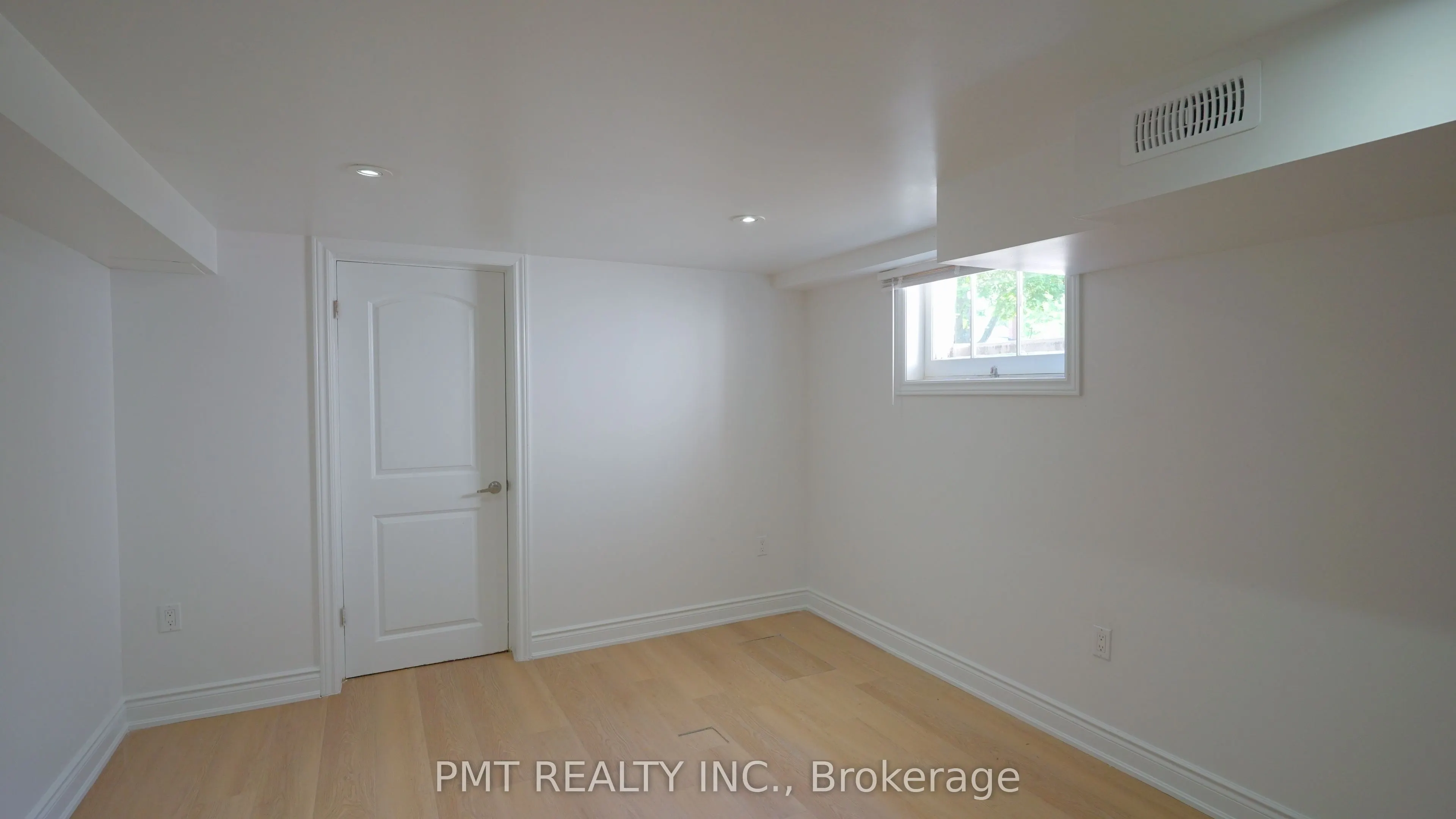143 Elgin Crescent