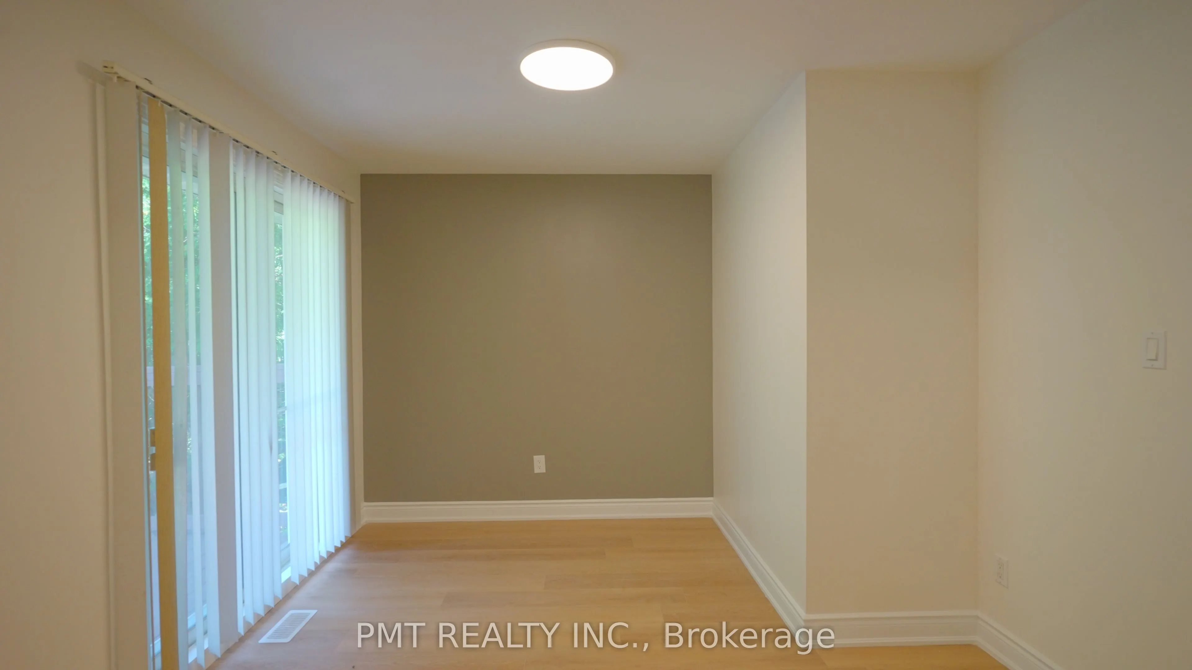 143 Elgin Crescent