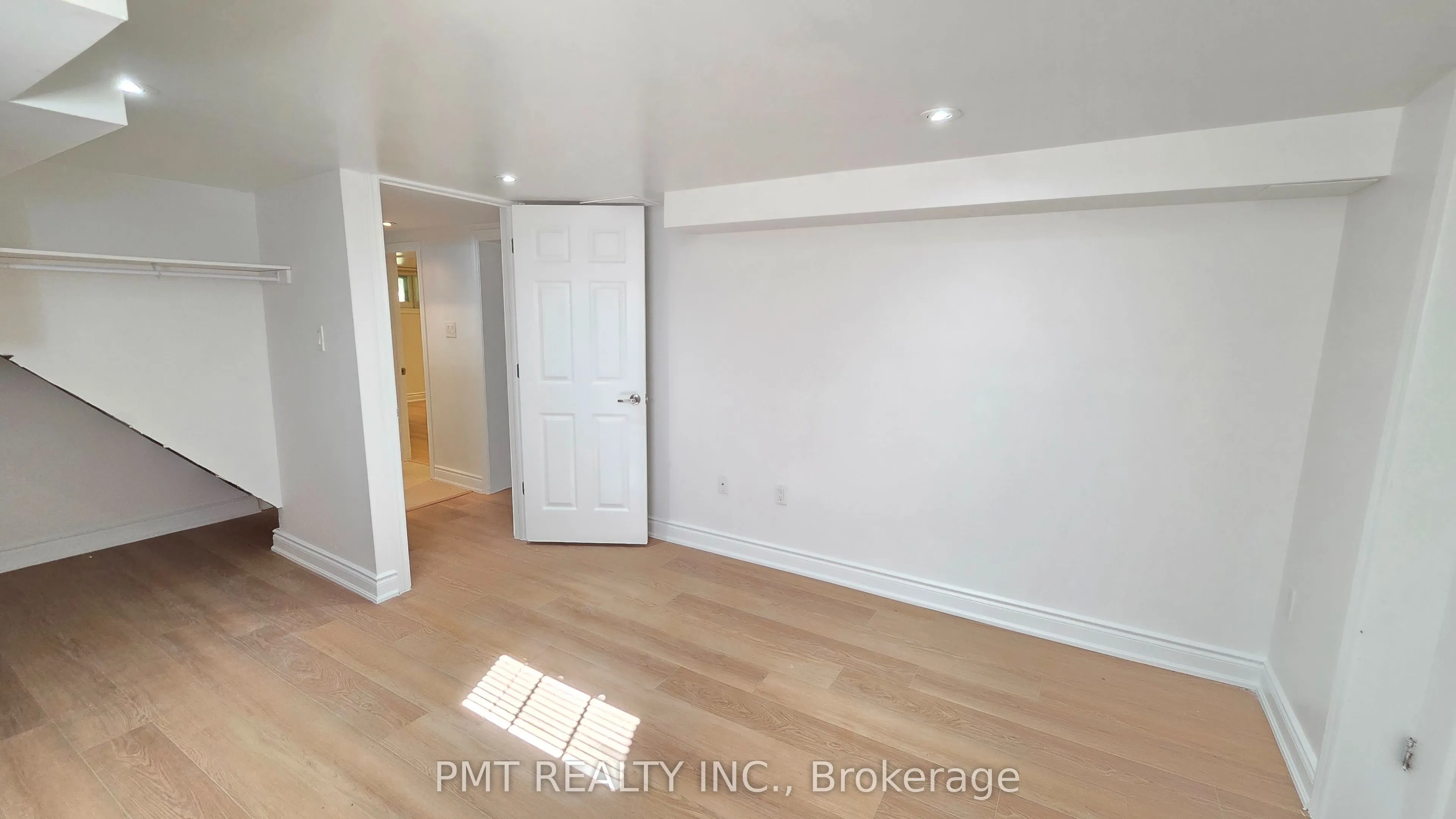 143 Elgin Crescent