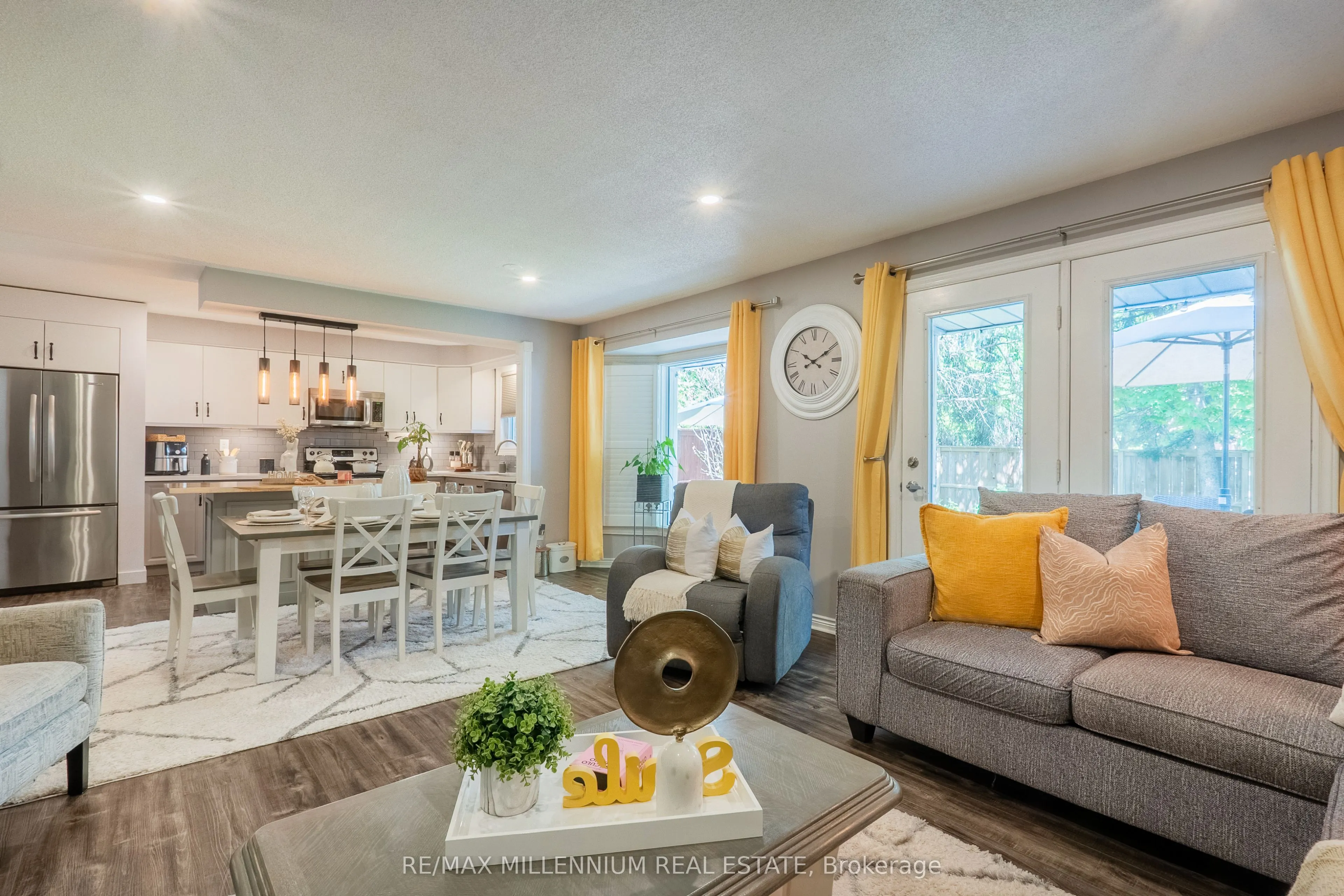 230 Meadowbrook Drive #11