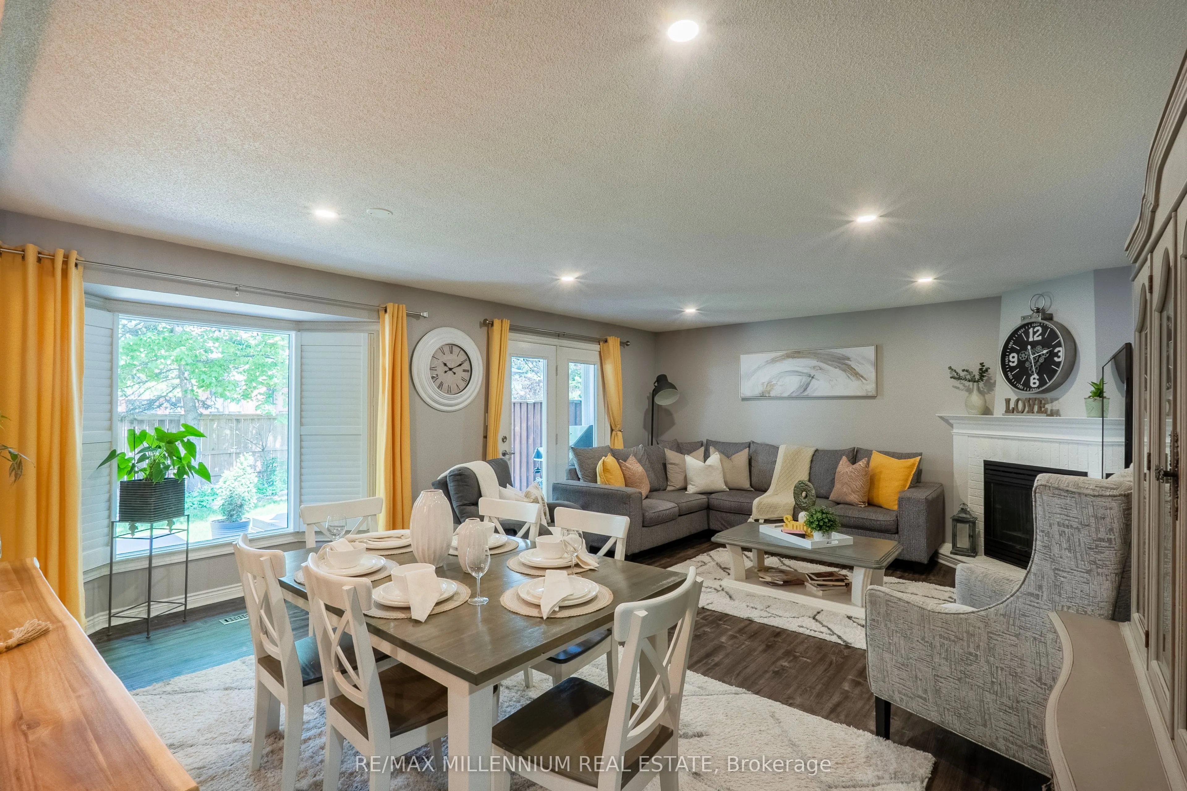 230 Meadowbrook Drive #11