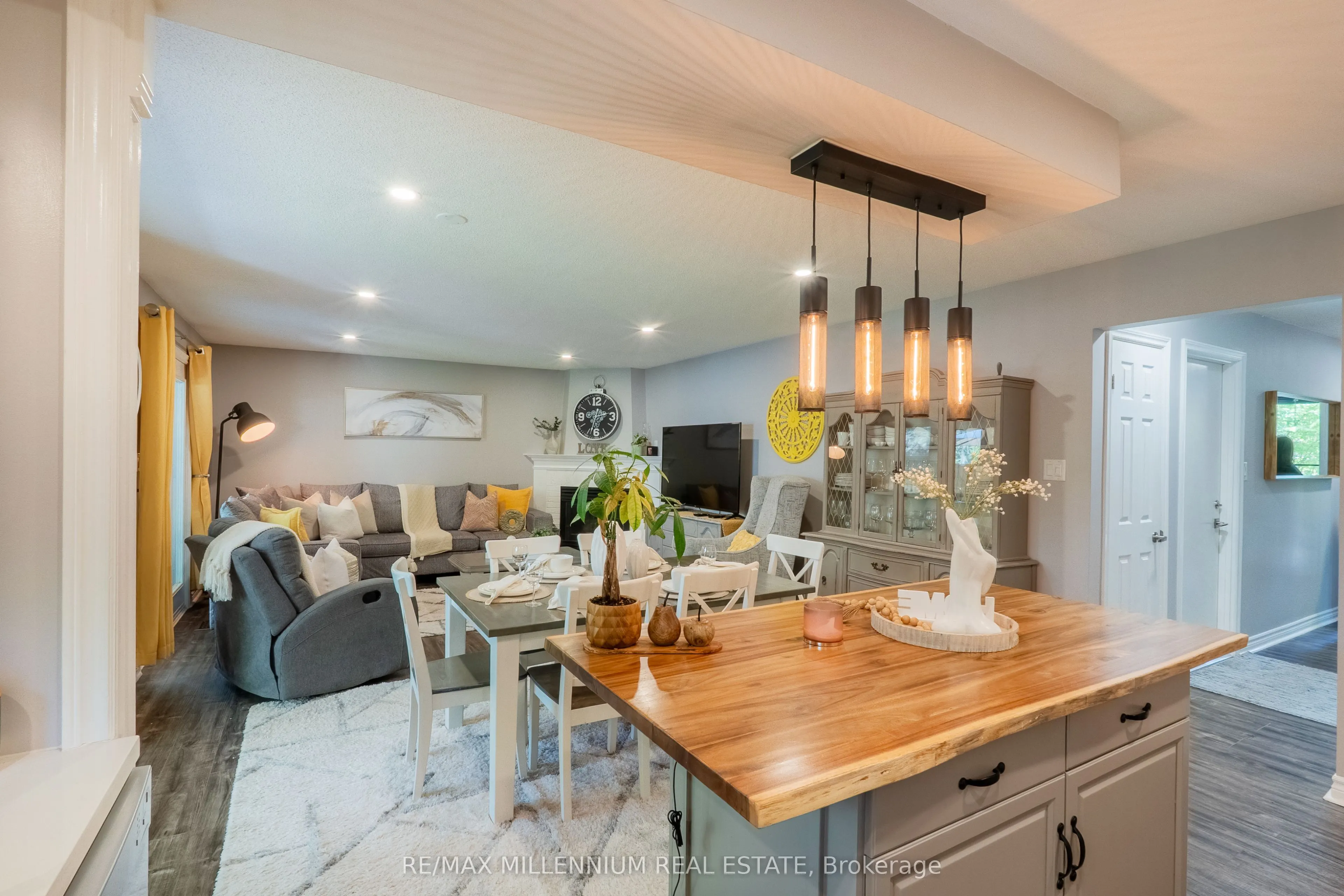 230 Meadowbrook Drive #11