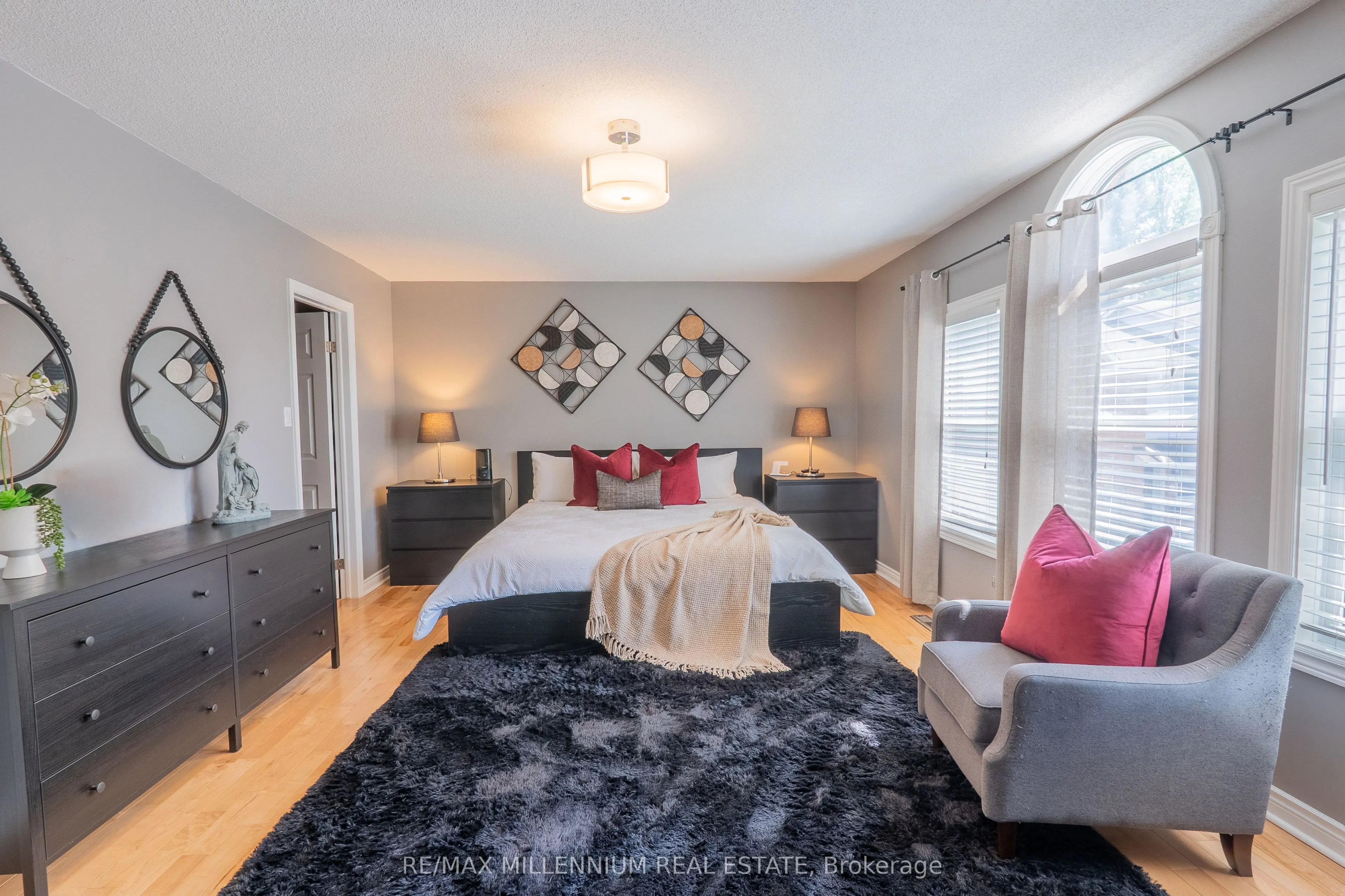 230 Meadowbrook Drive #11