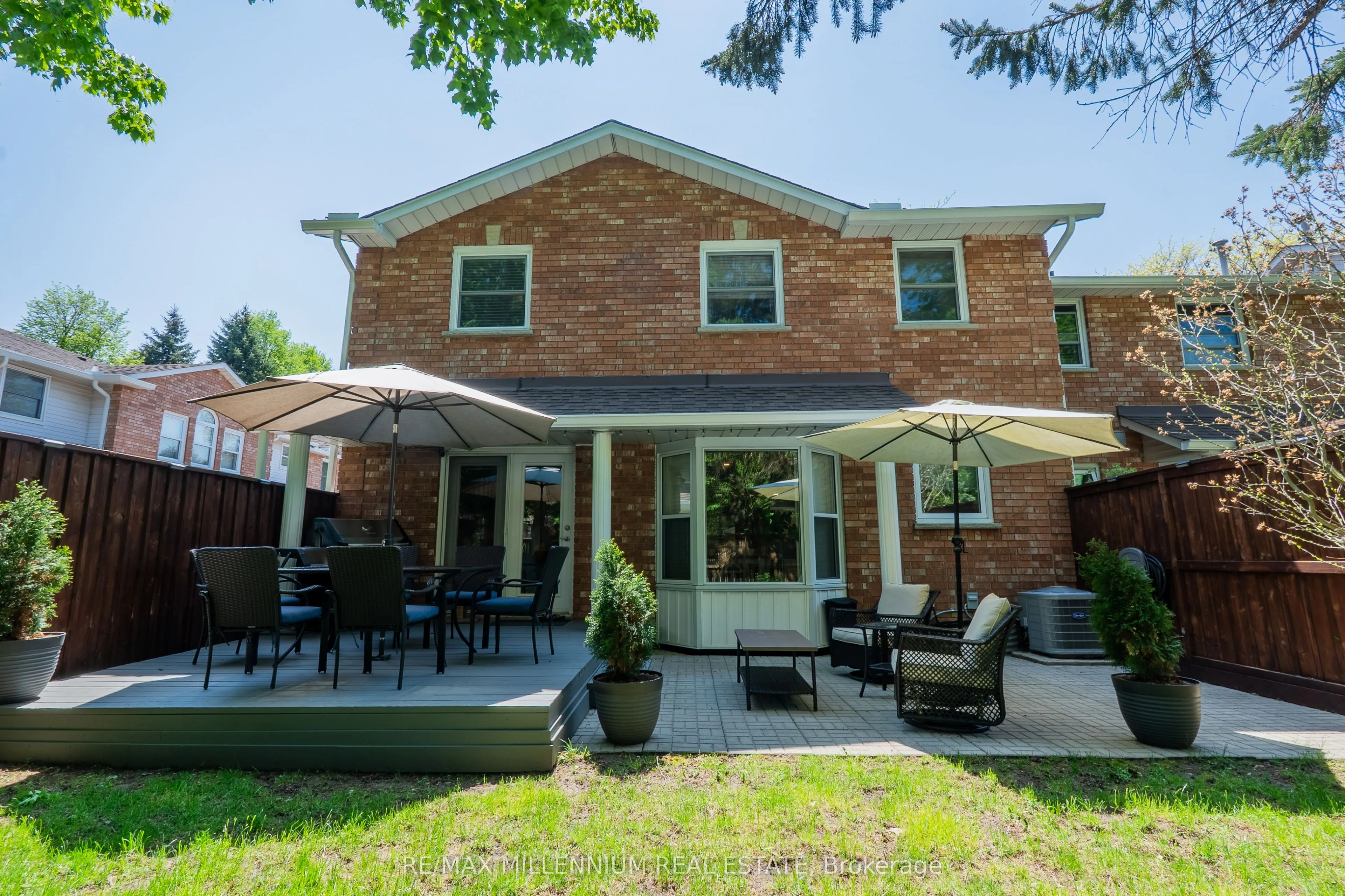 230 Meadowbrook Drive #11