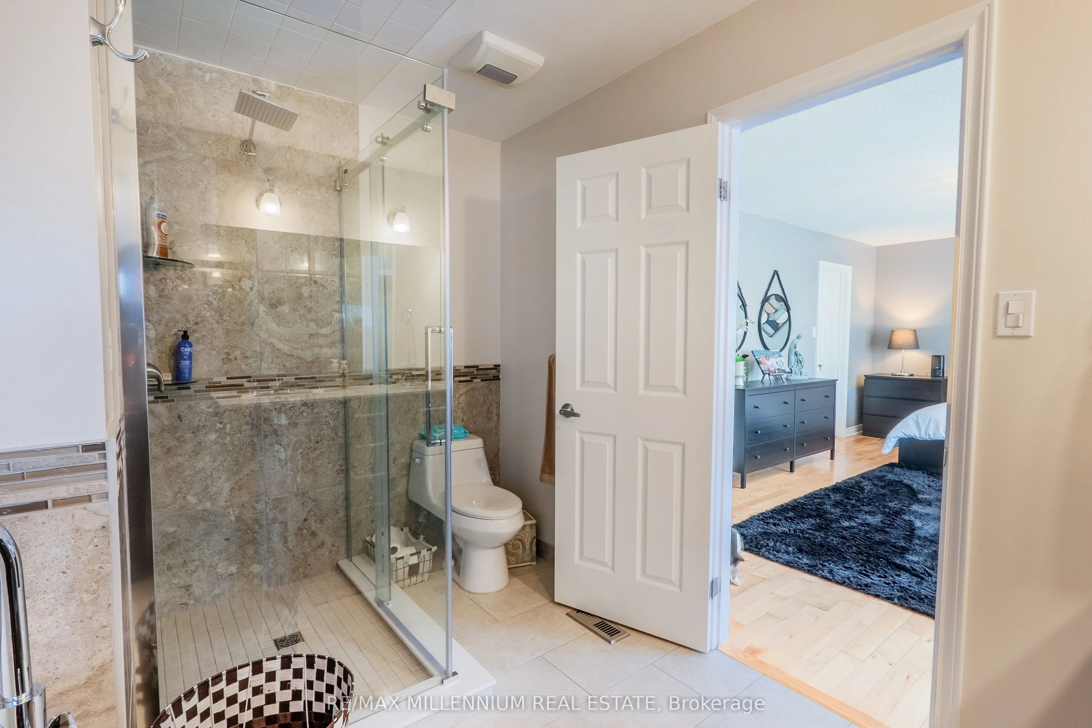 230 Meadowbrook Drive #11